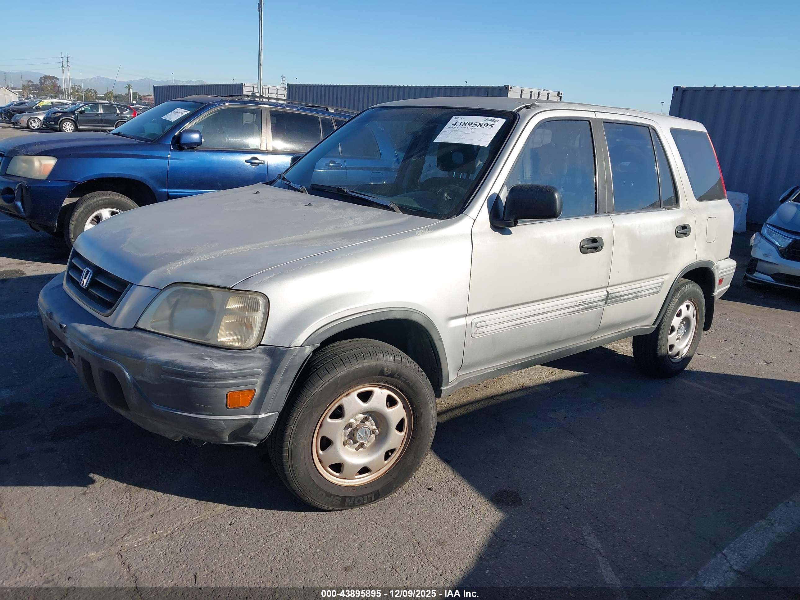 HONDA CR-V image 2