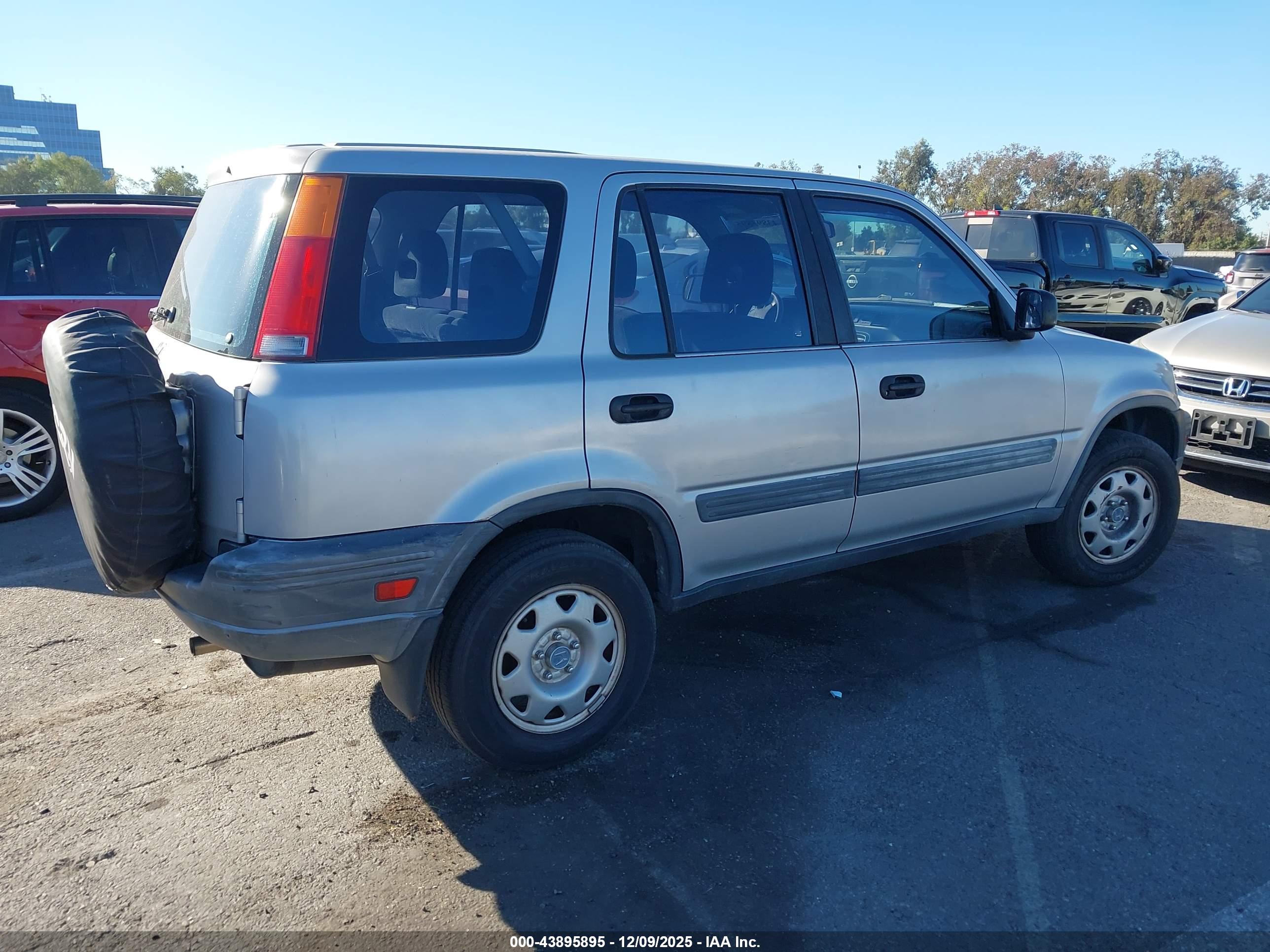 HONDA CR-V image 4