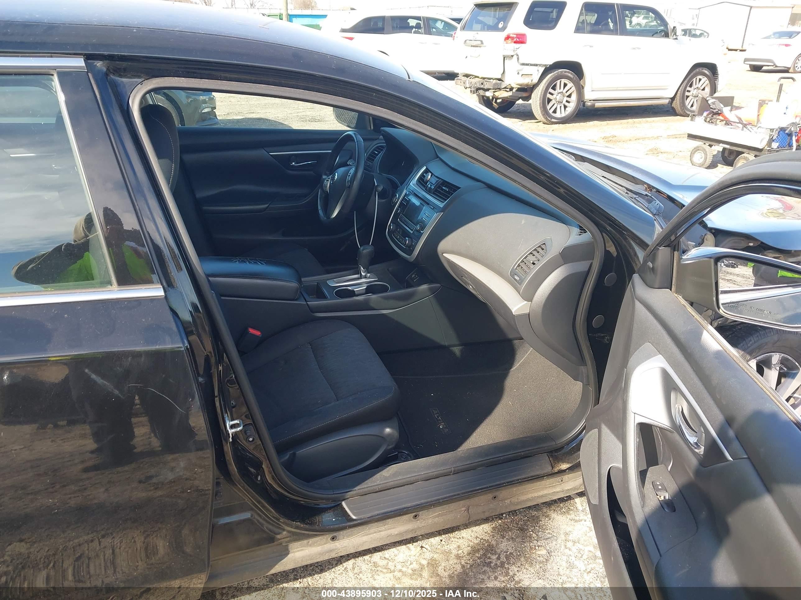 NISSAN ALTIMA image 5