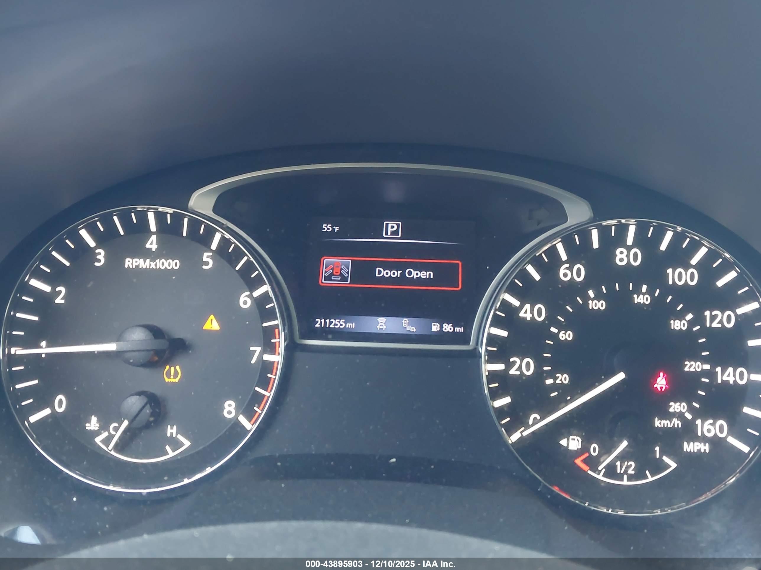 NISSAN ALTIMA image 7