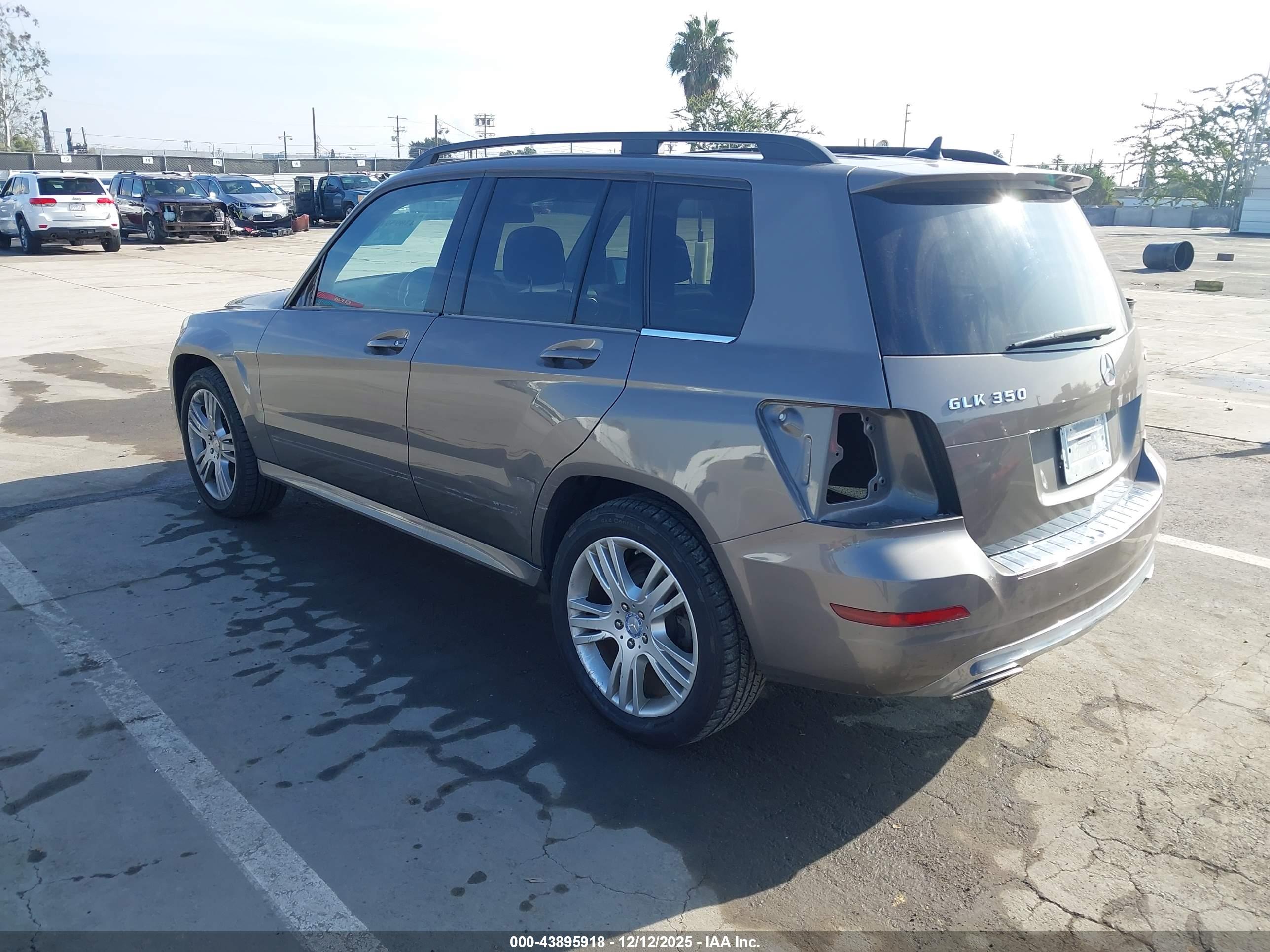 MERCEDES-BENZ GLK image 3