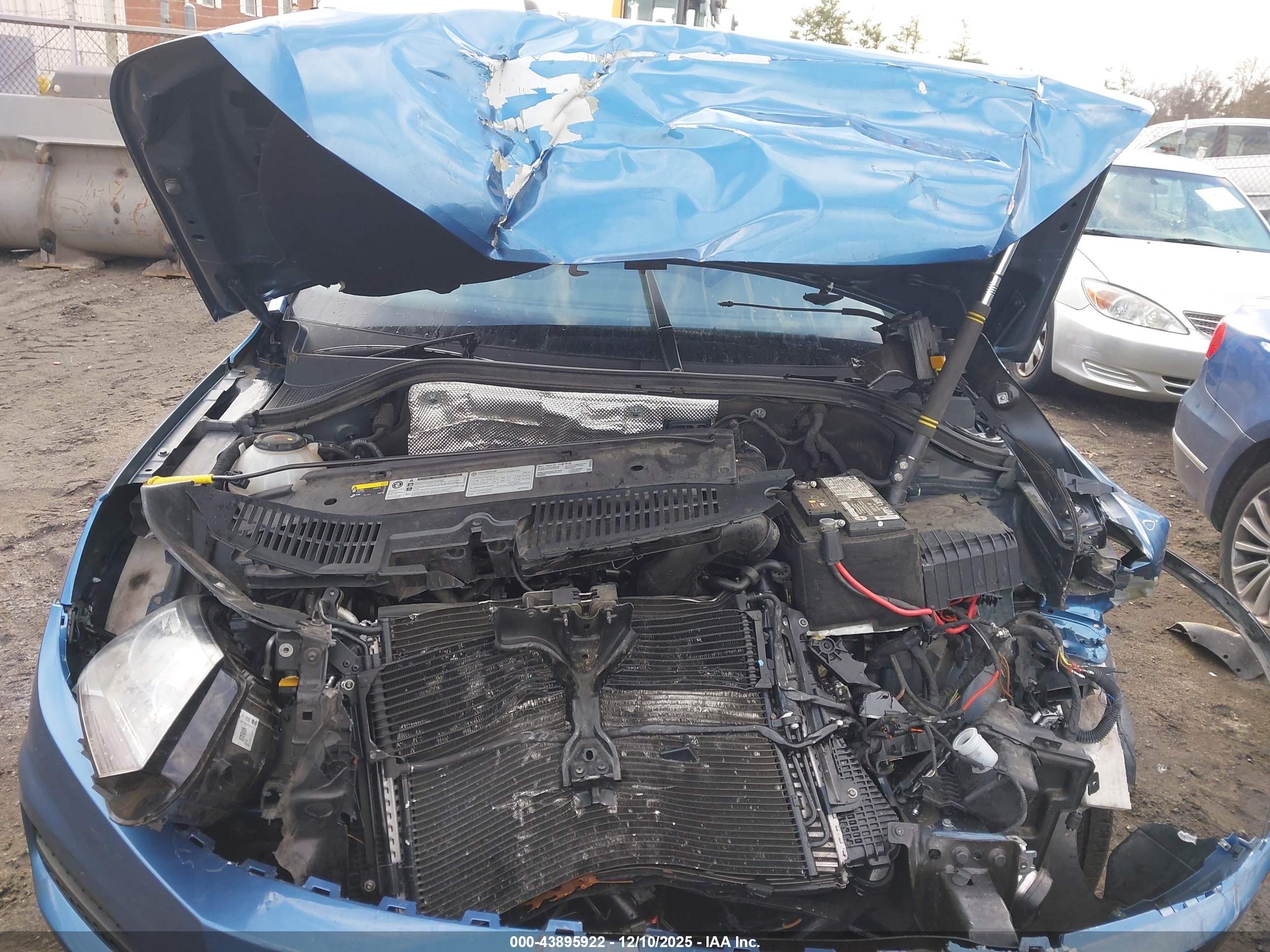 VOLKSWAGEN TIGUAN image 10