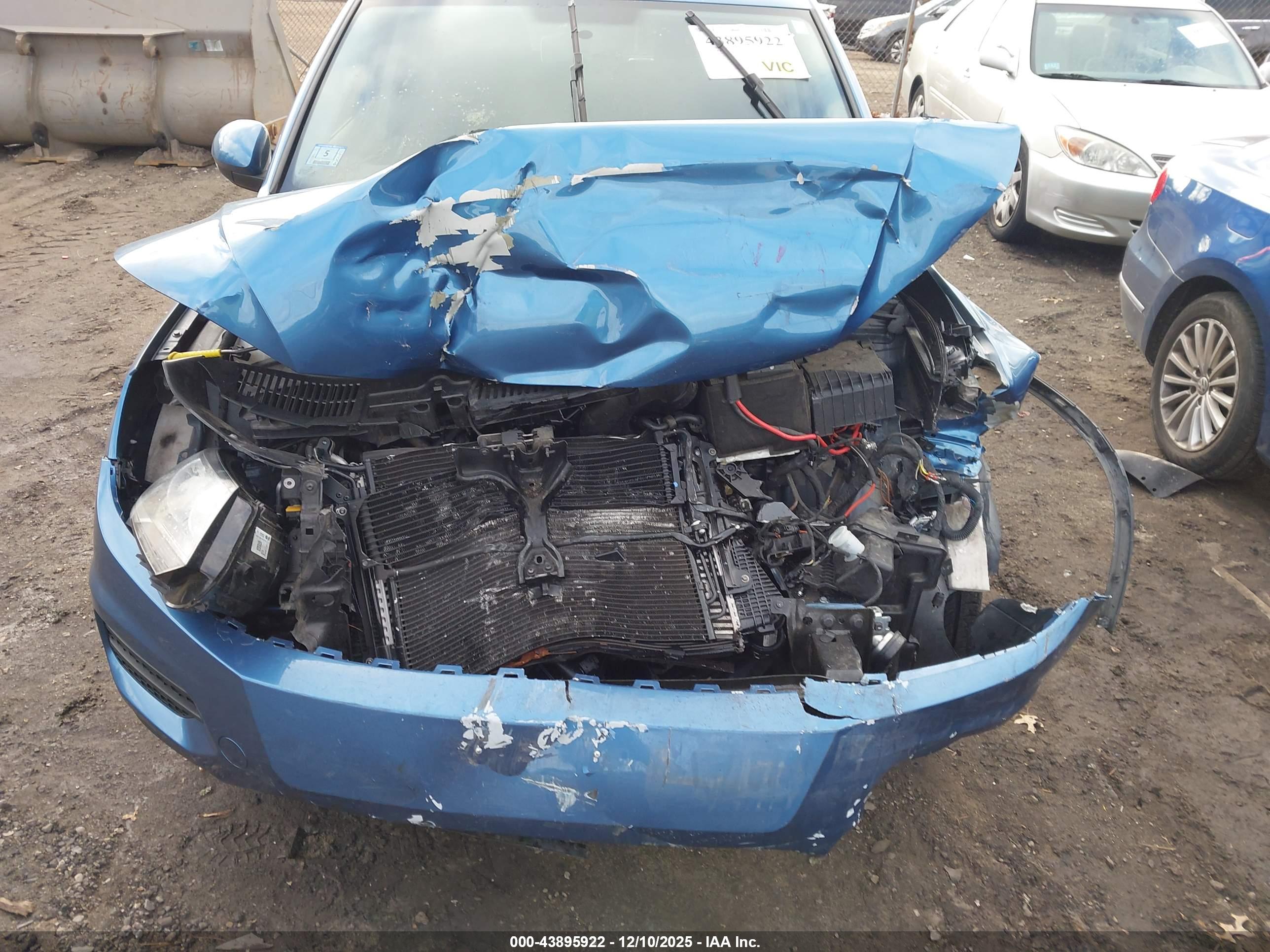 VOLKSWAGEN TIGUAN image 6
