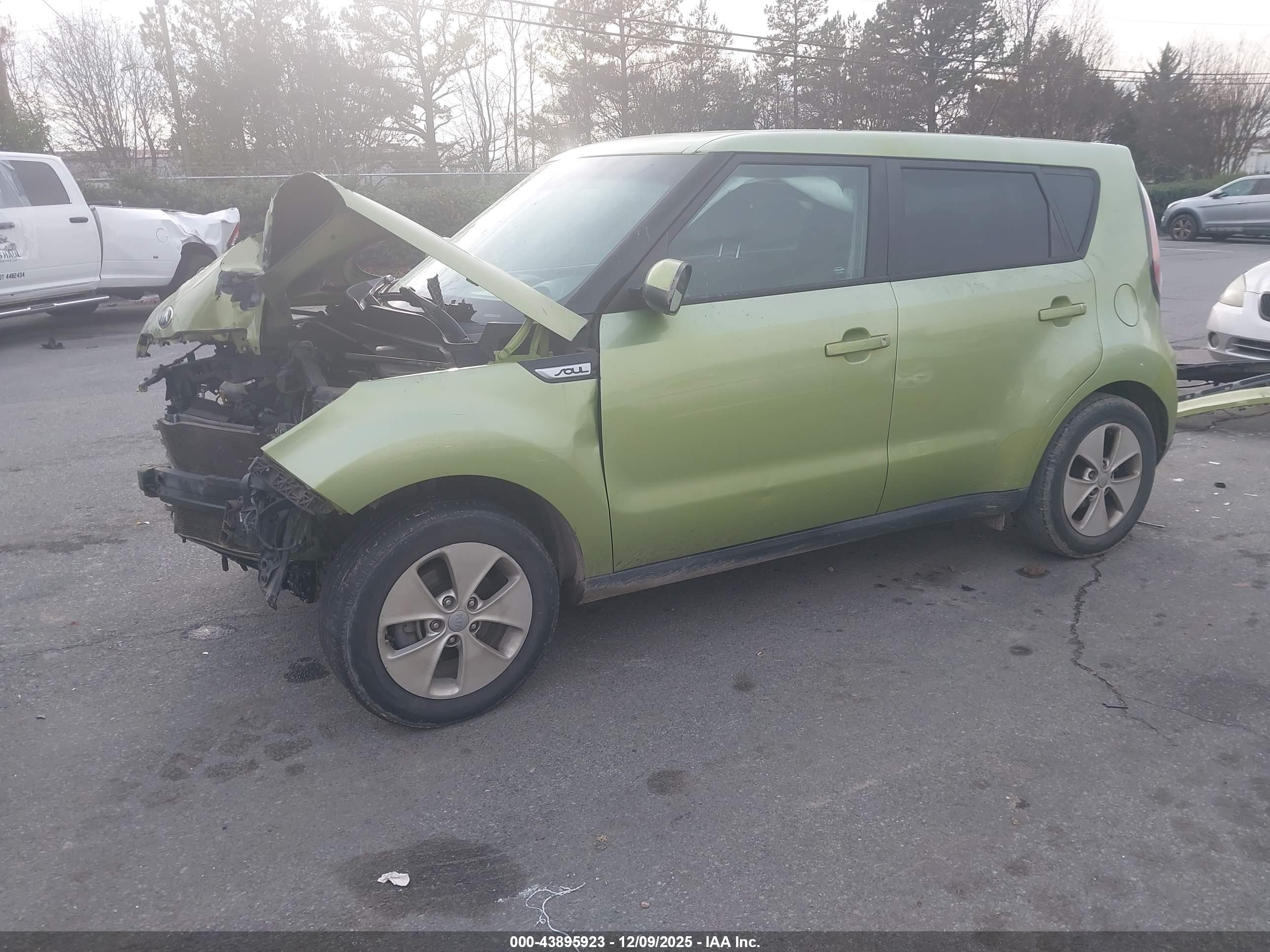 KIA SOUL image 2