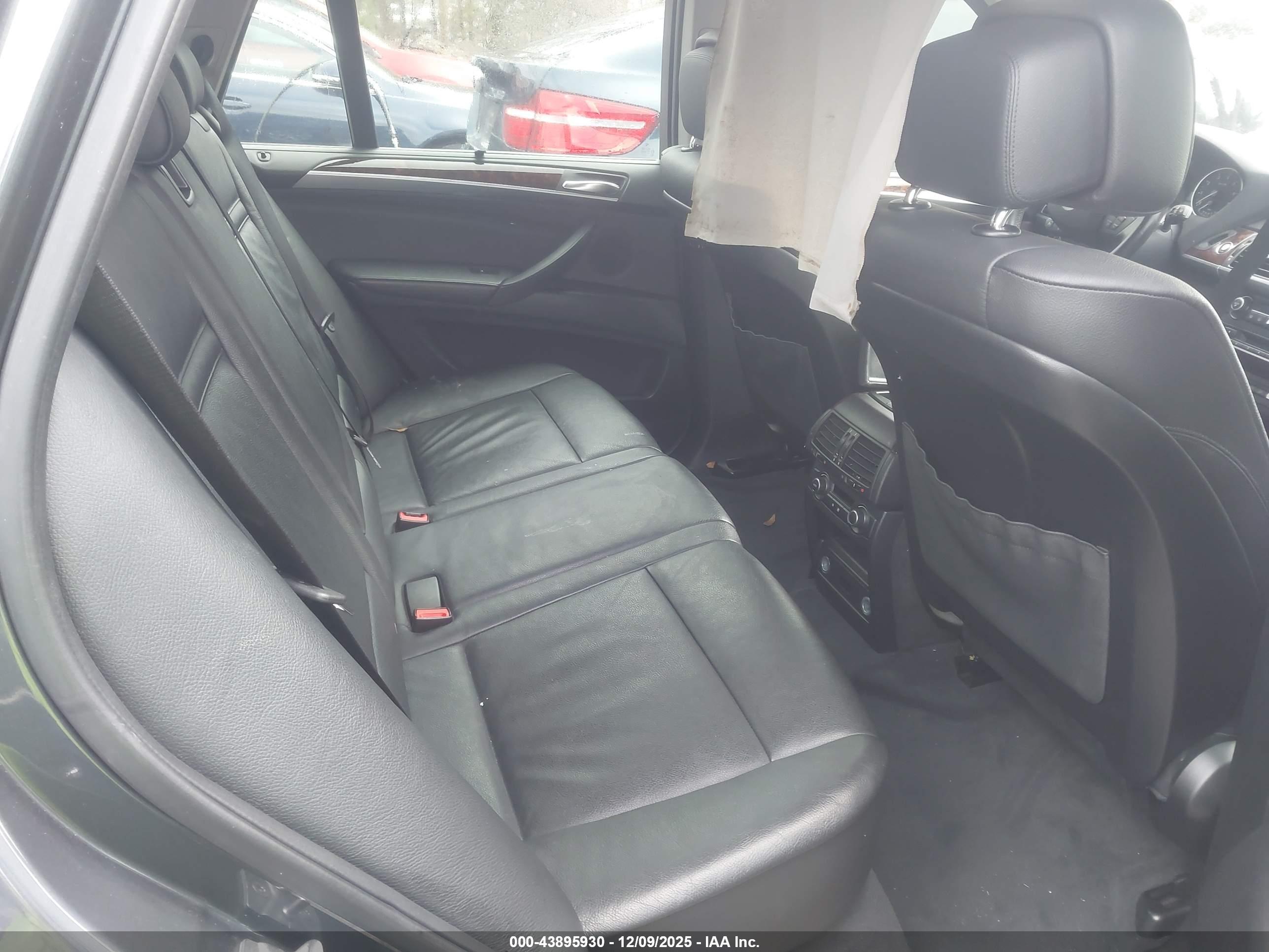 BMW X5 image 8