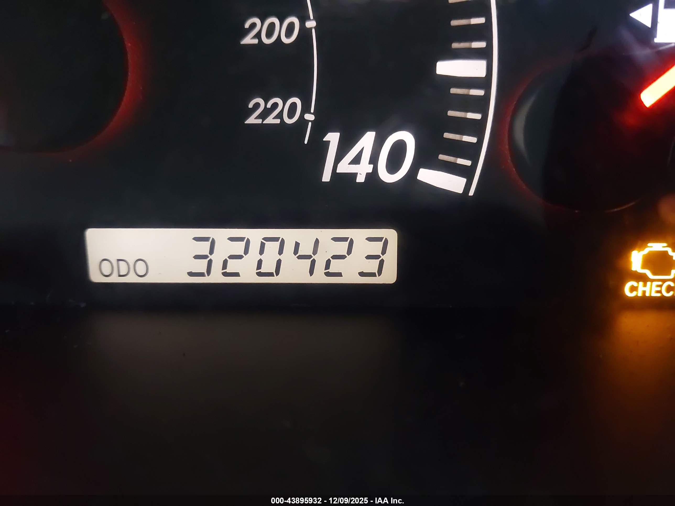 TOYOTA CAMRY image 7