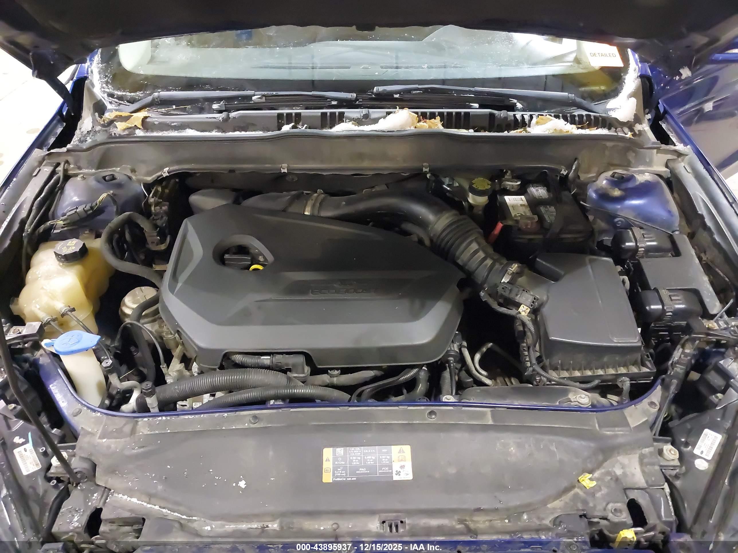 FORD FUSION image 10