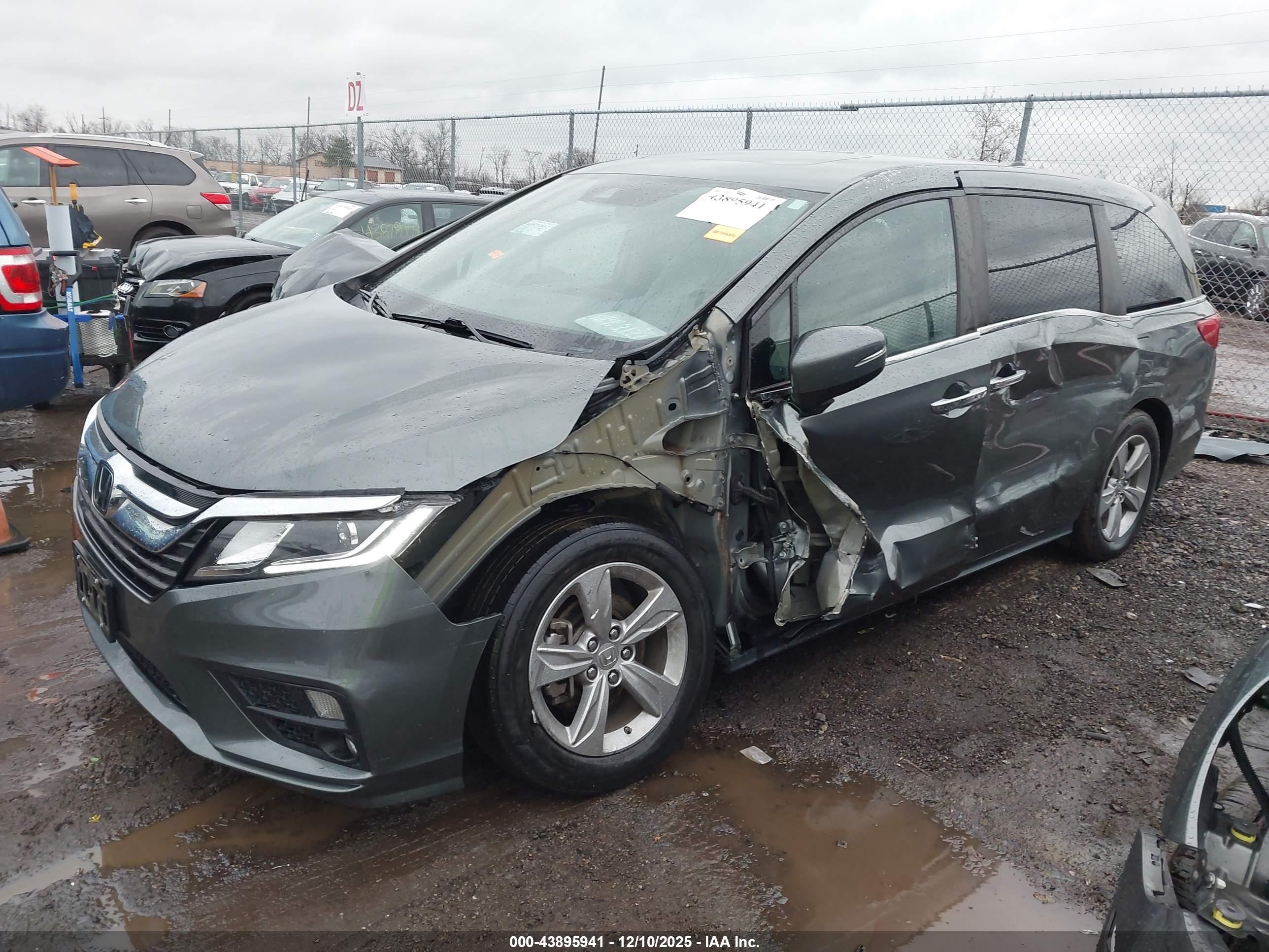 HONDA ODYSSEY image 2