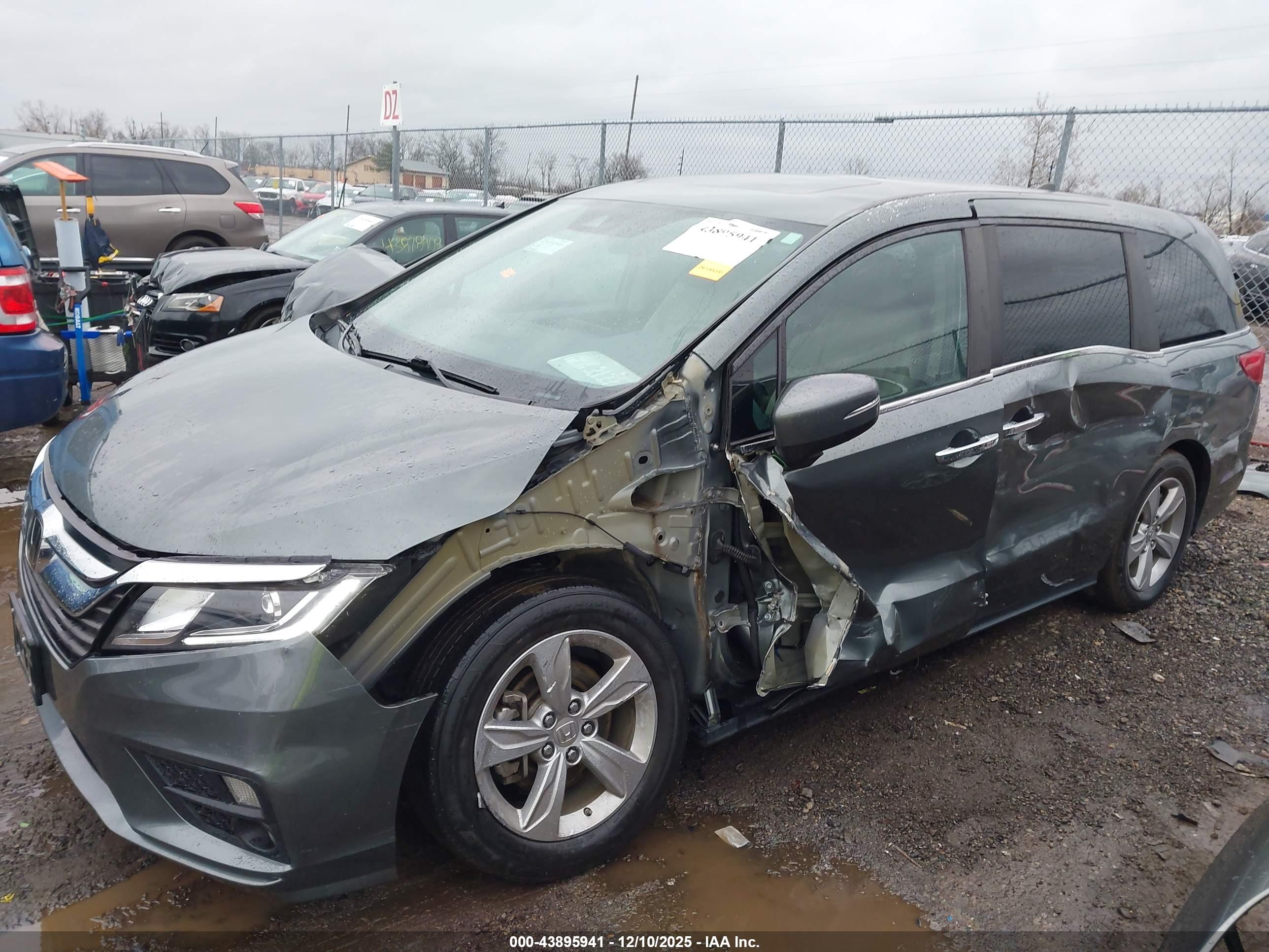 HONDA ODYSSEY image 6