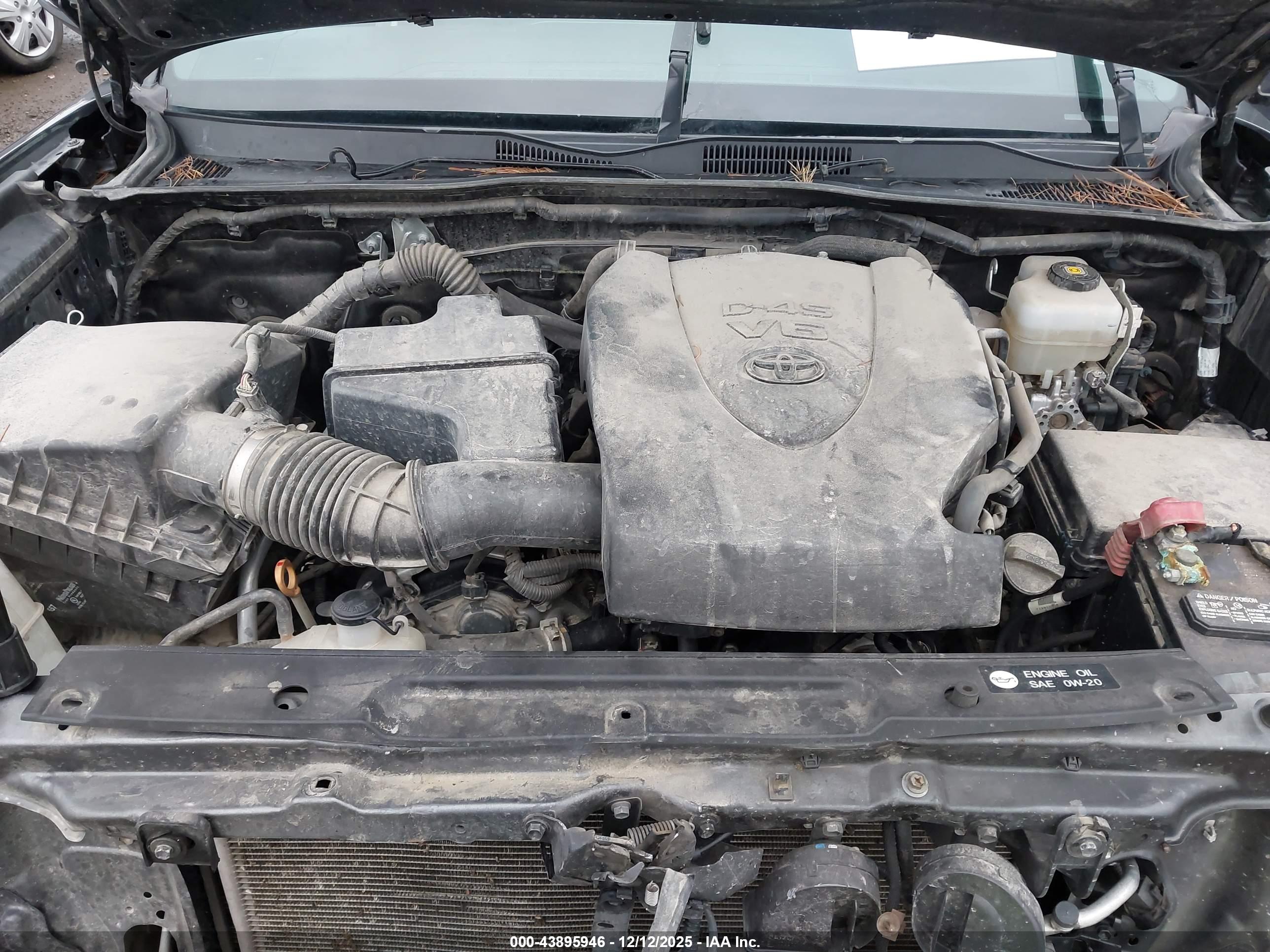 TOYOTA TACOMA image 10