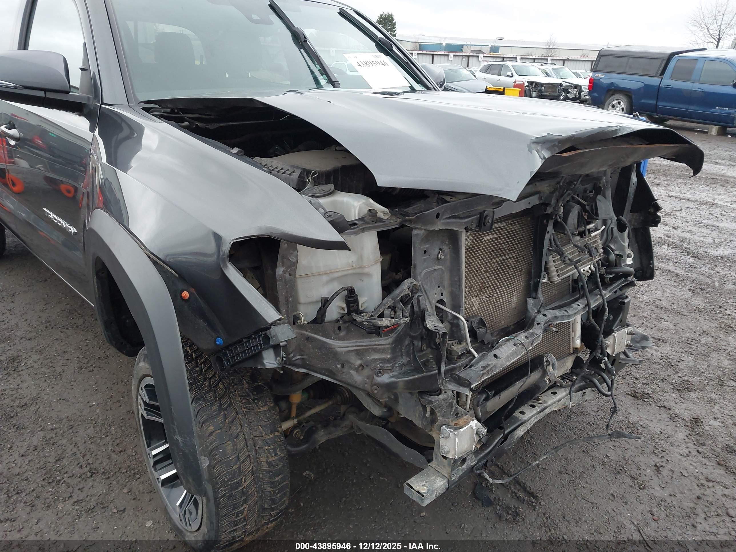 TOYOTA TACOMA image 6
