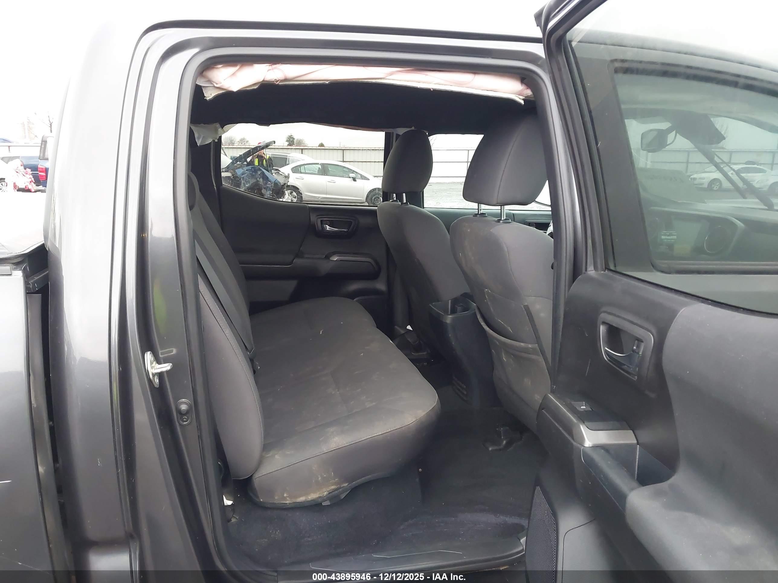 TOYOTA TACOMA image 8