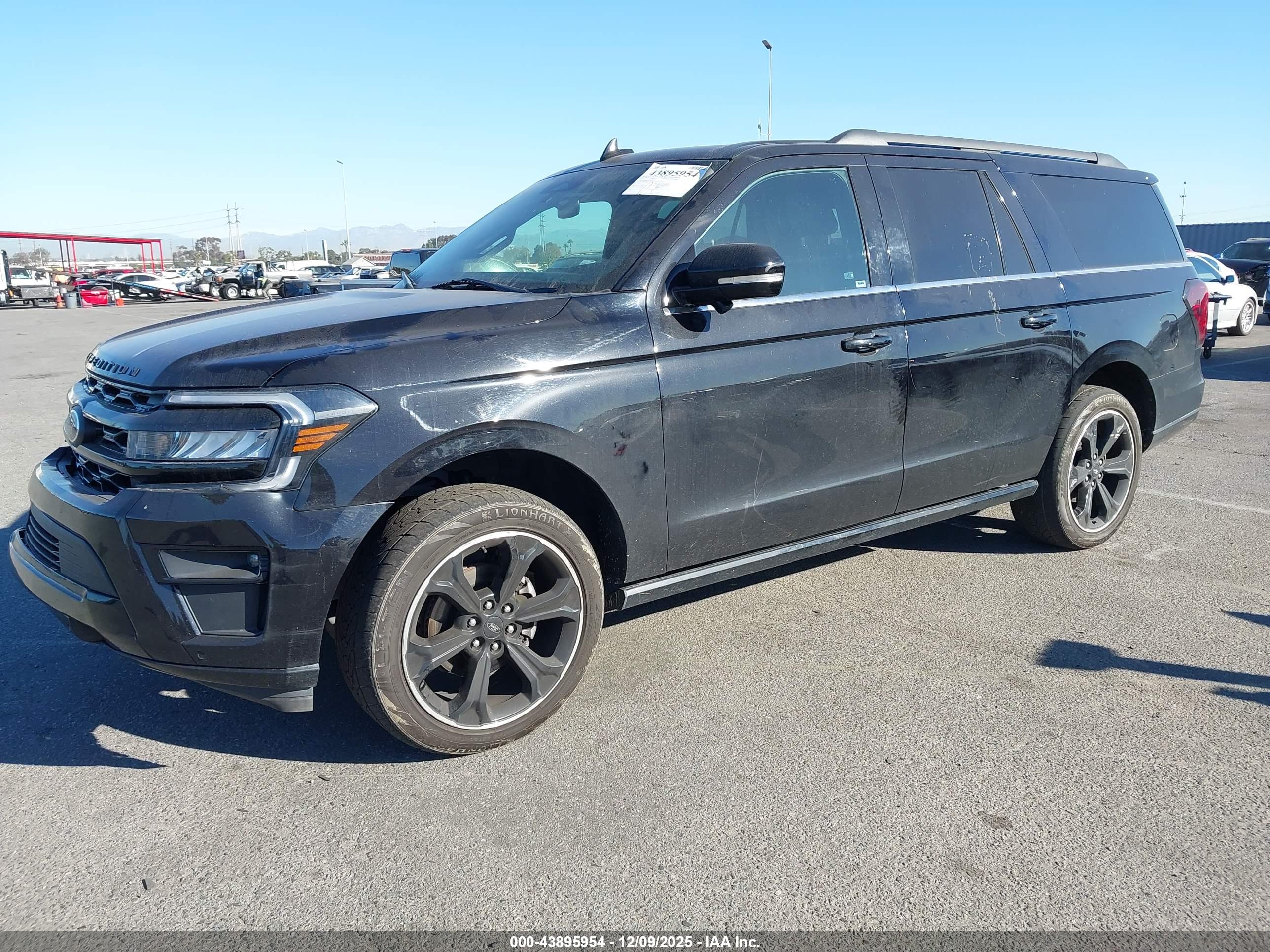 FORD EXPEDITION image 2