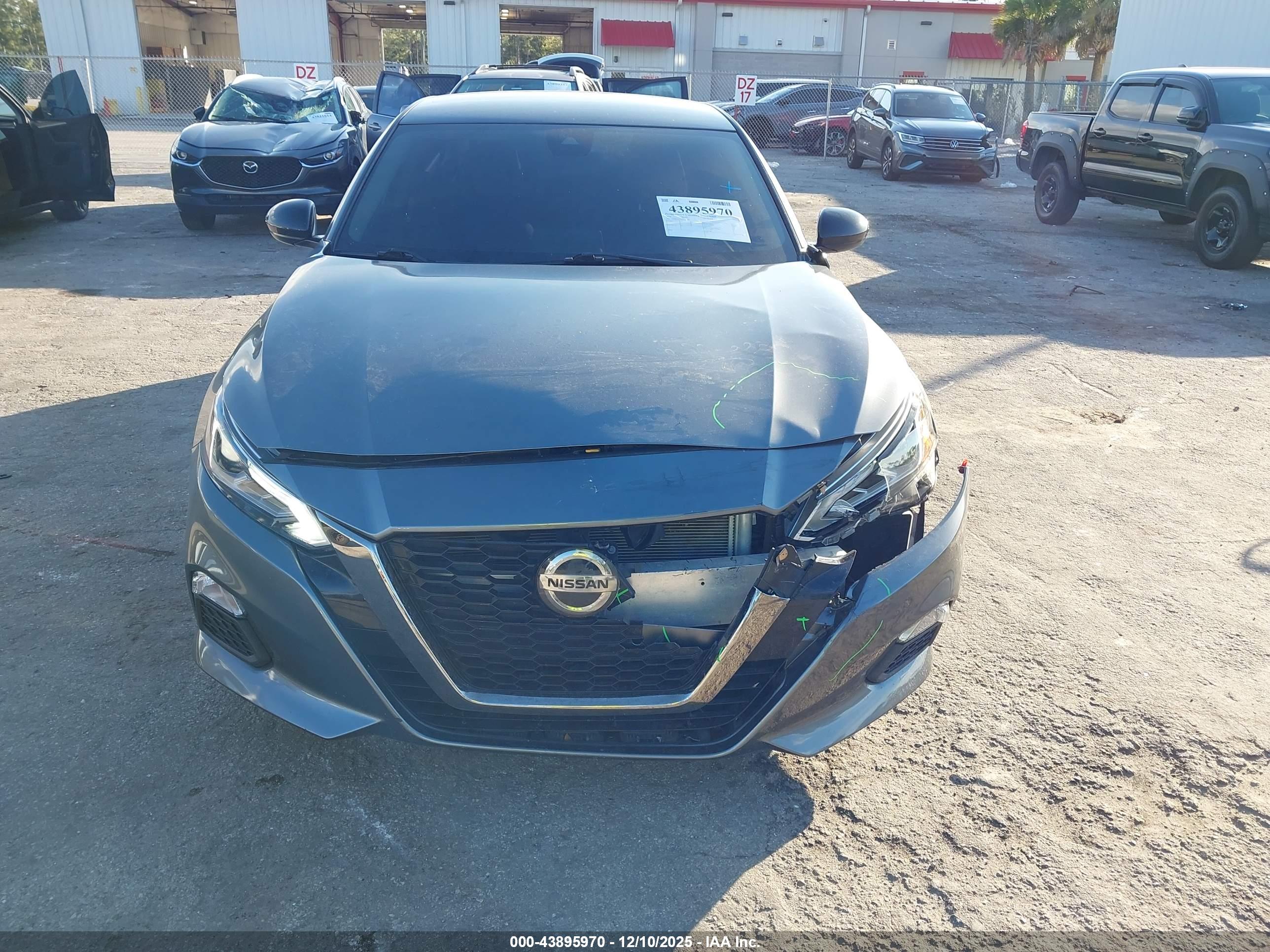 NISSAN ALTIMA image 6