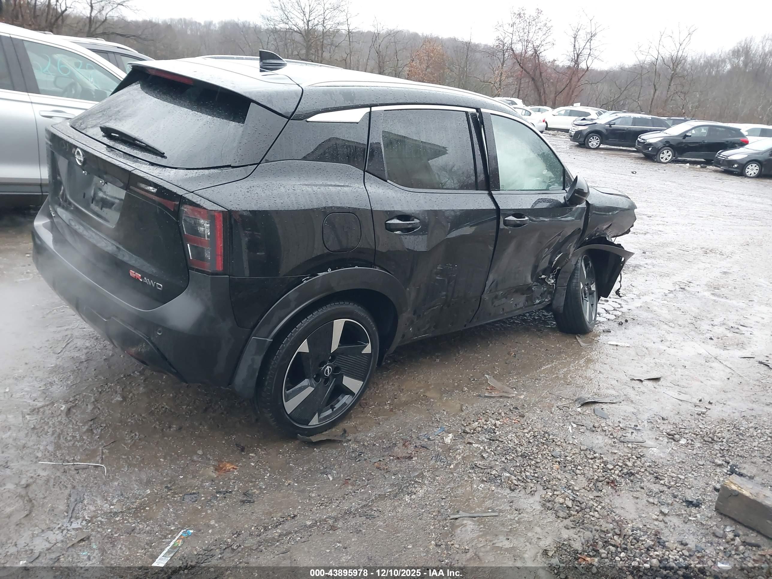 NISSAN KICKS image 4