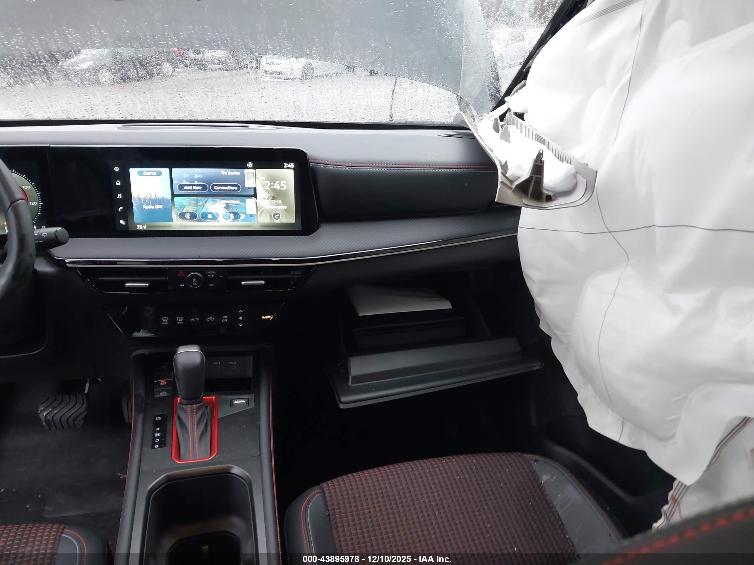 NISSAN KICKS image 5