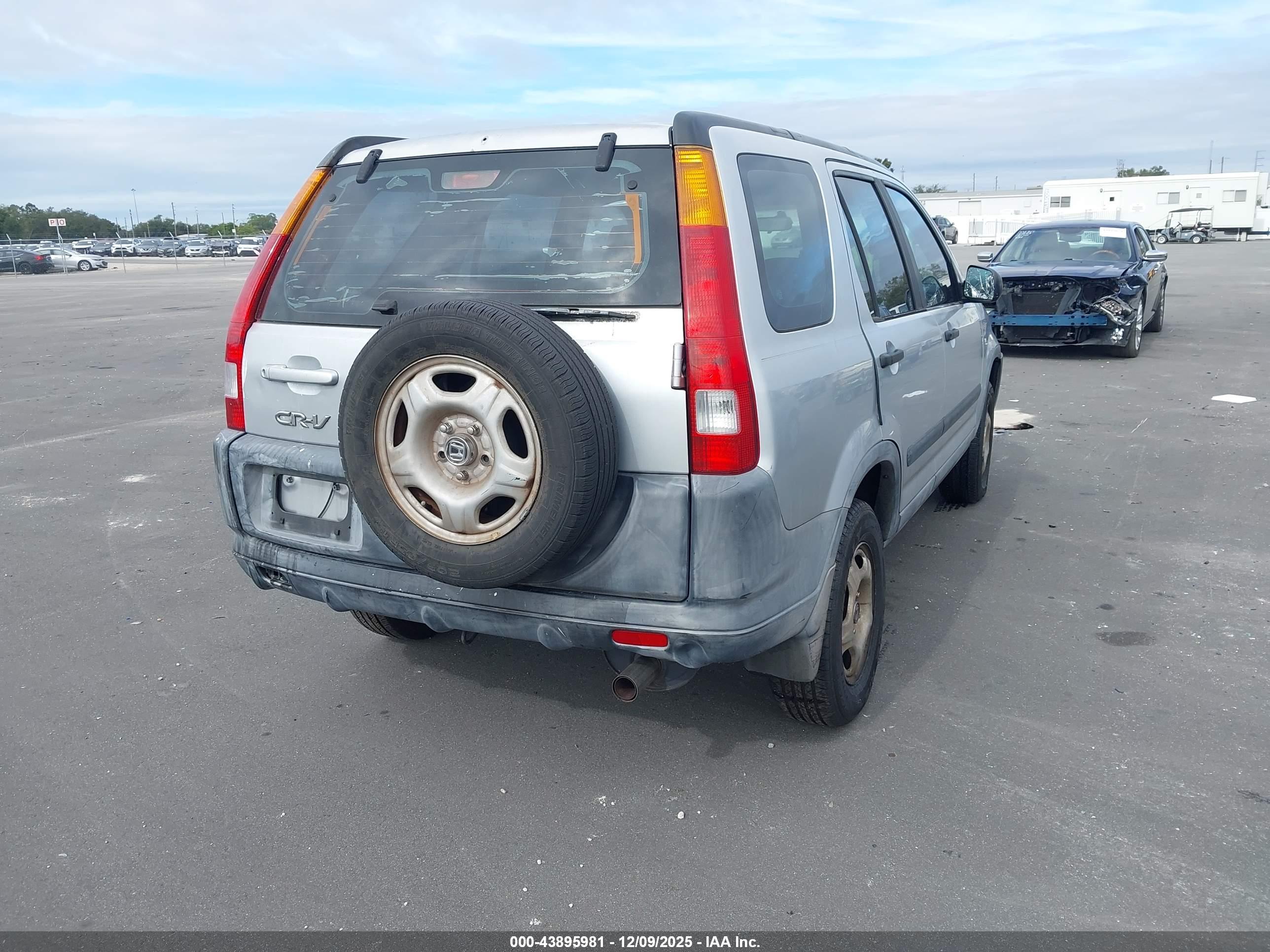 HONDA CR-V image 4
