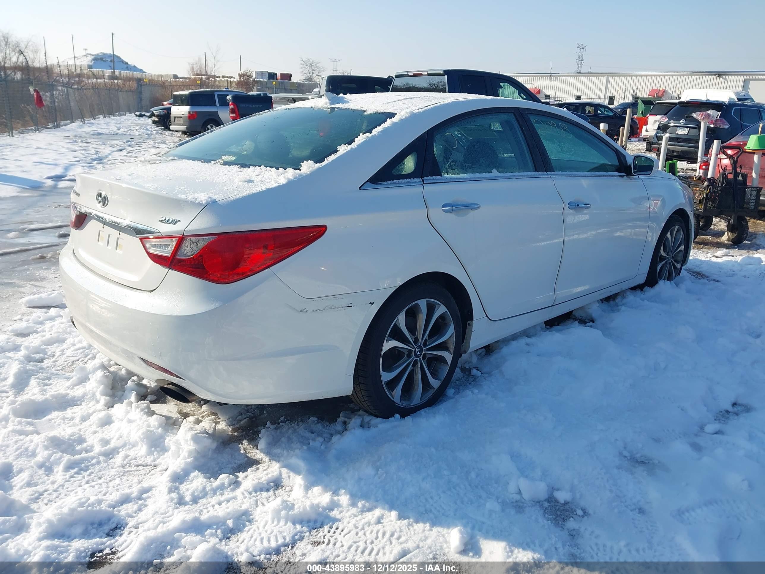 HYUNDAI SONATA image 4