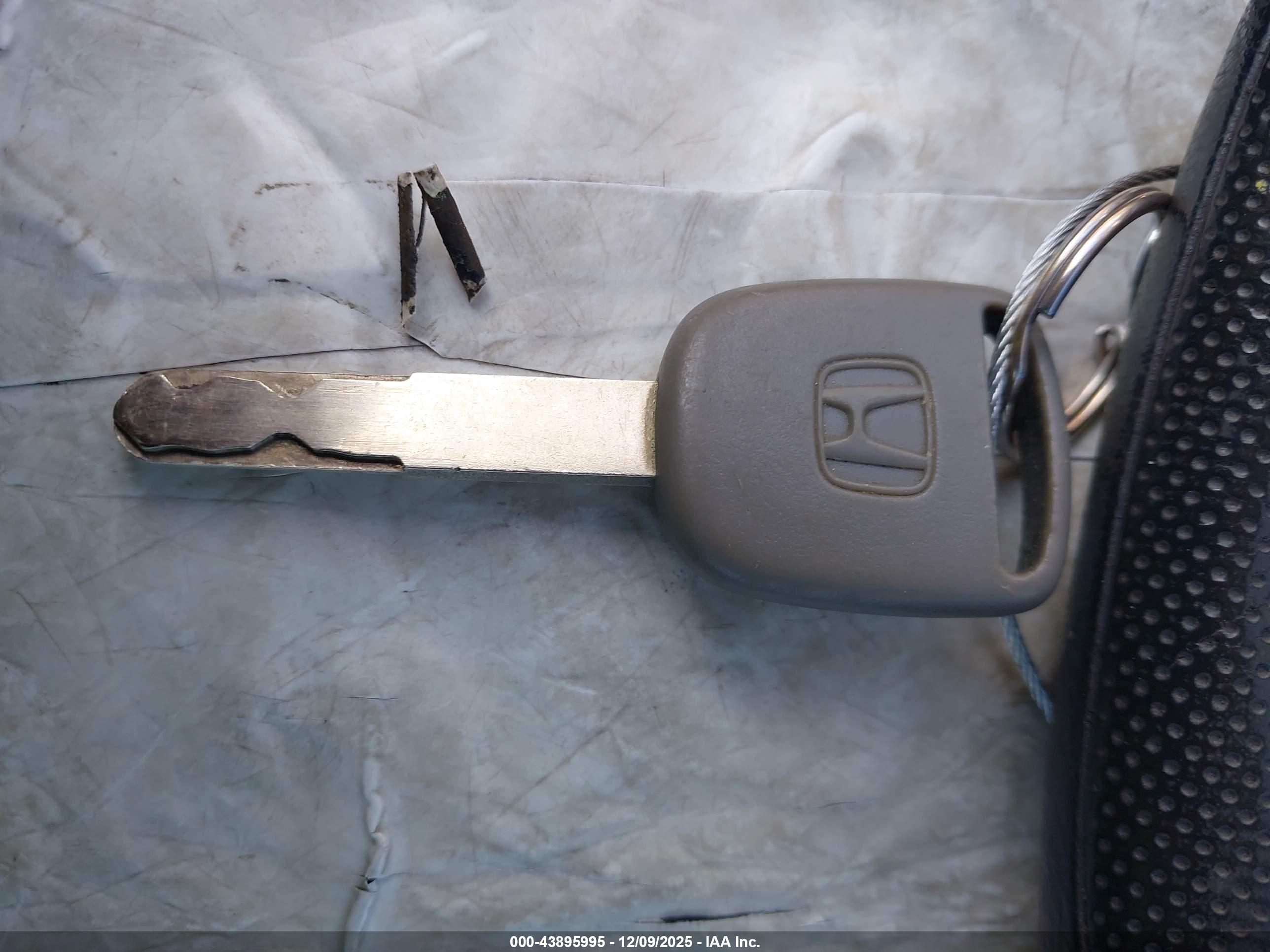HONDA CIVIC image 11