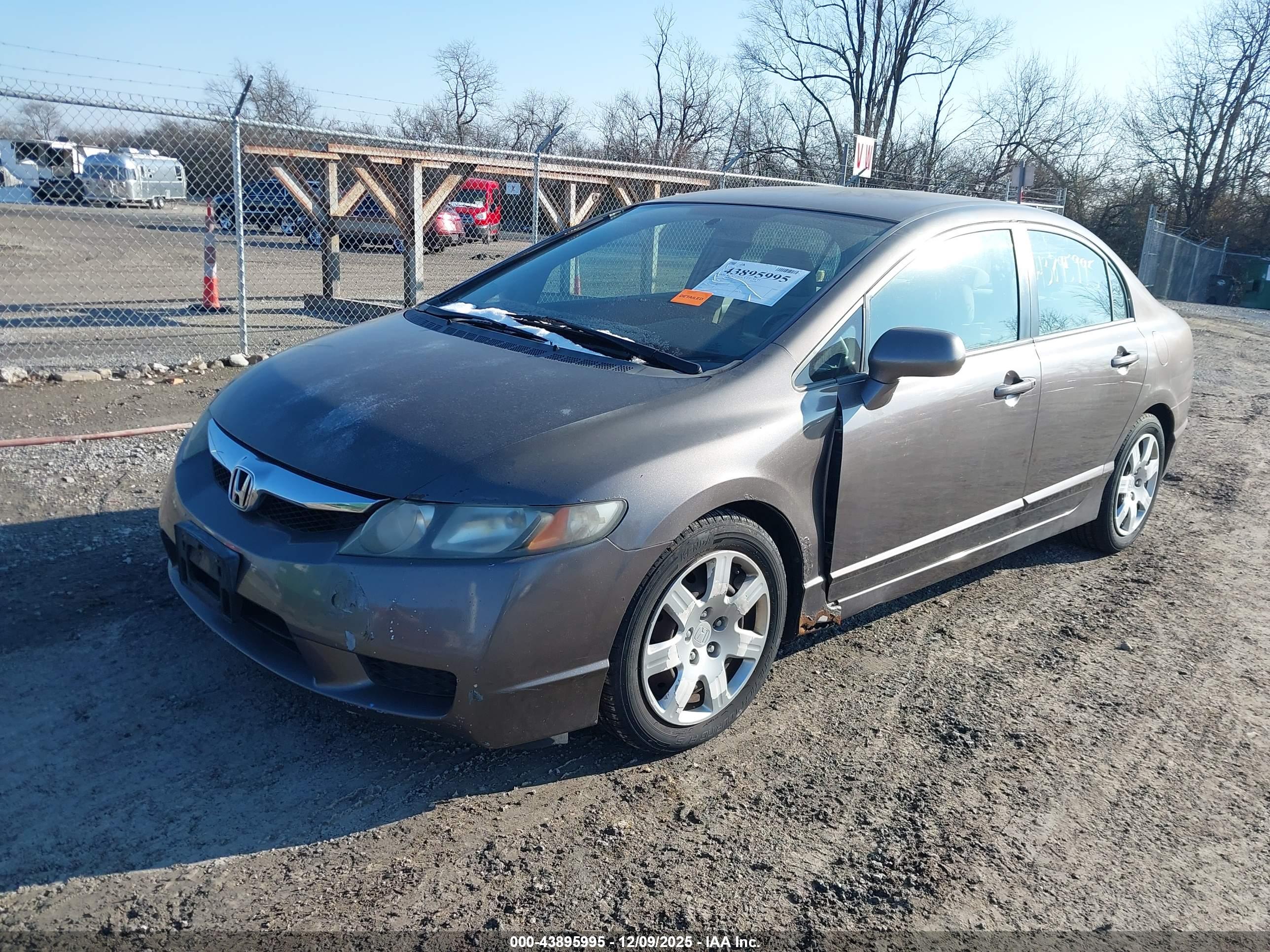 HONDA CIVIC image 2