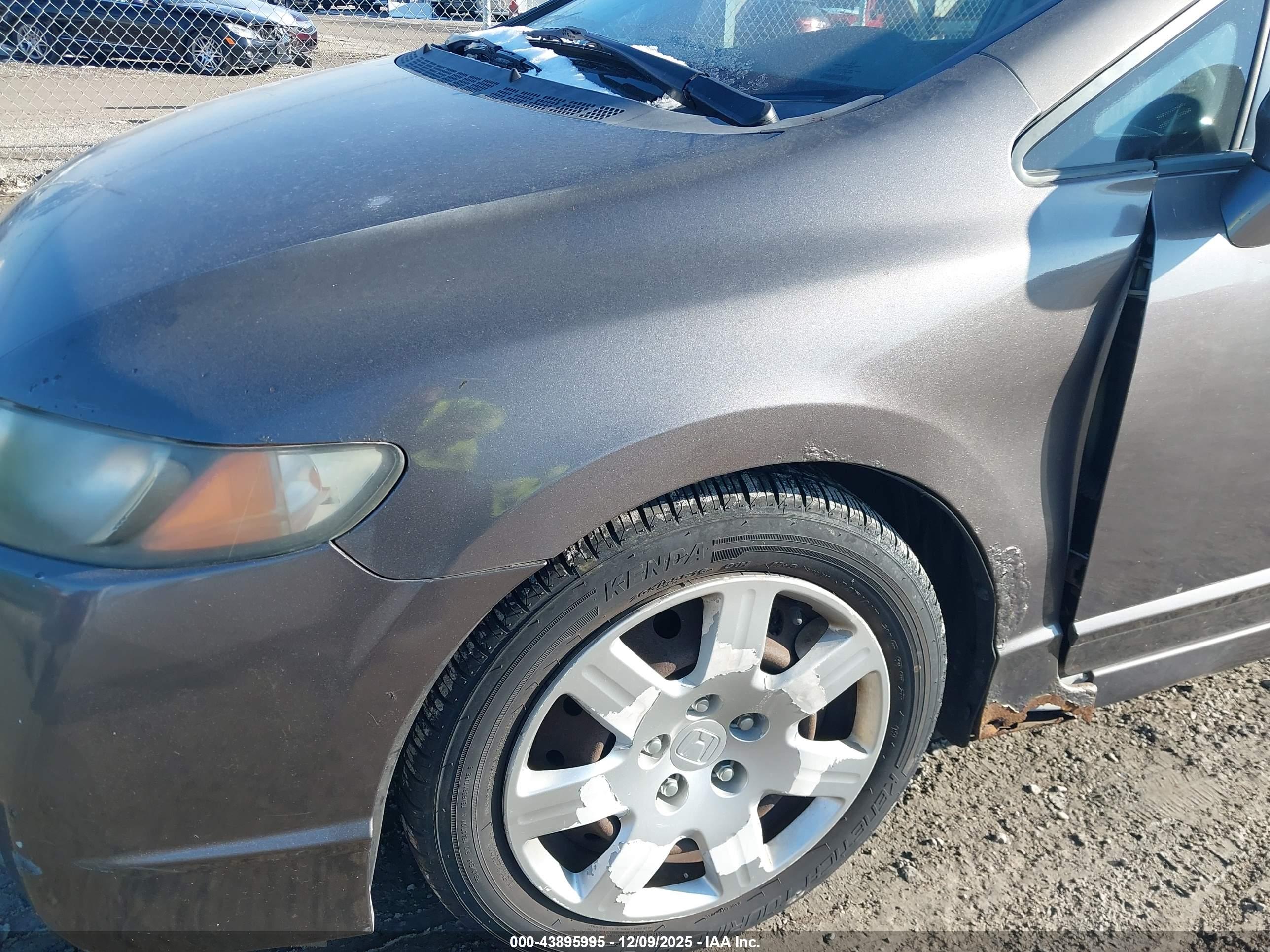 HONDA CIVIC image 6