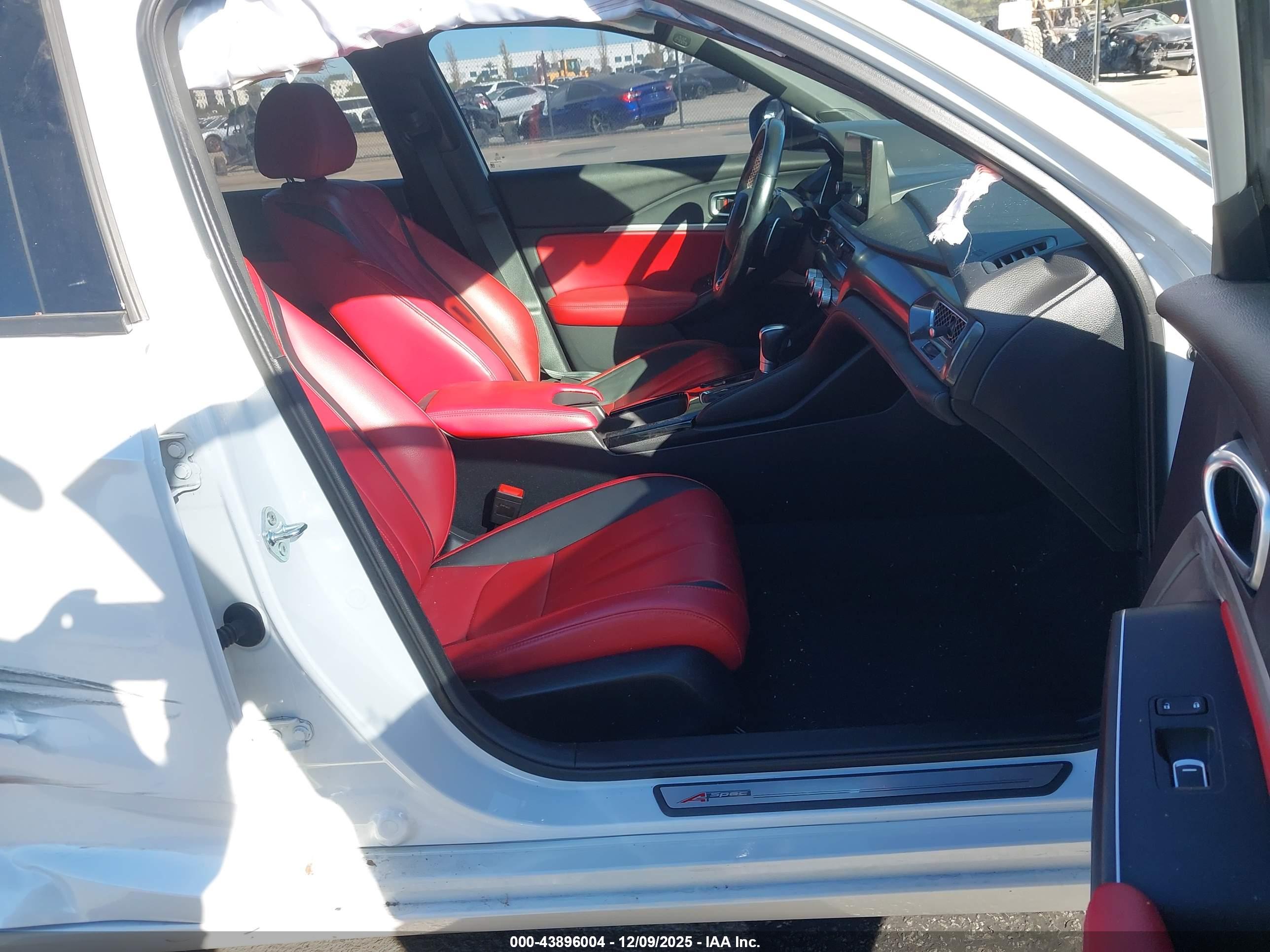 ACURA INTEGRA image 5