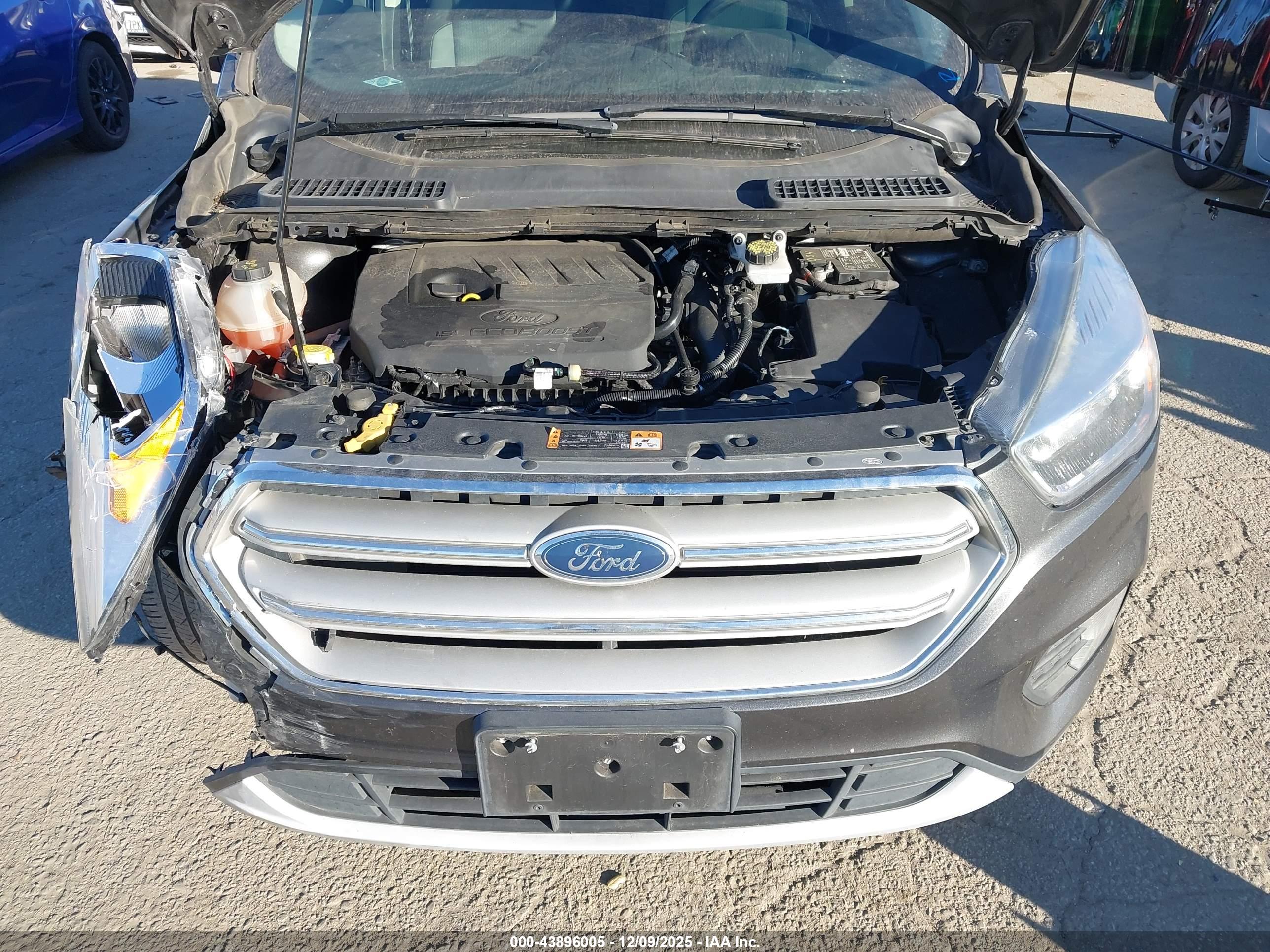 FORD ESCAPE image 10