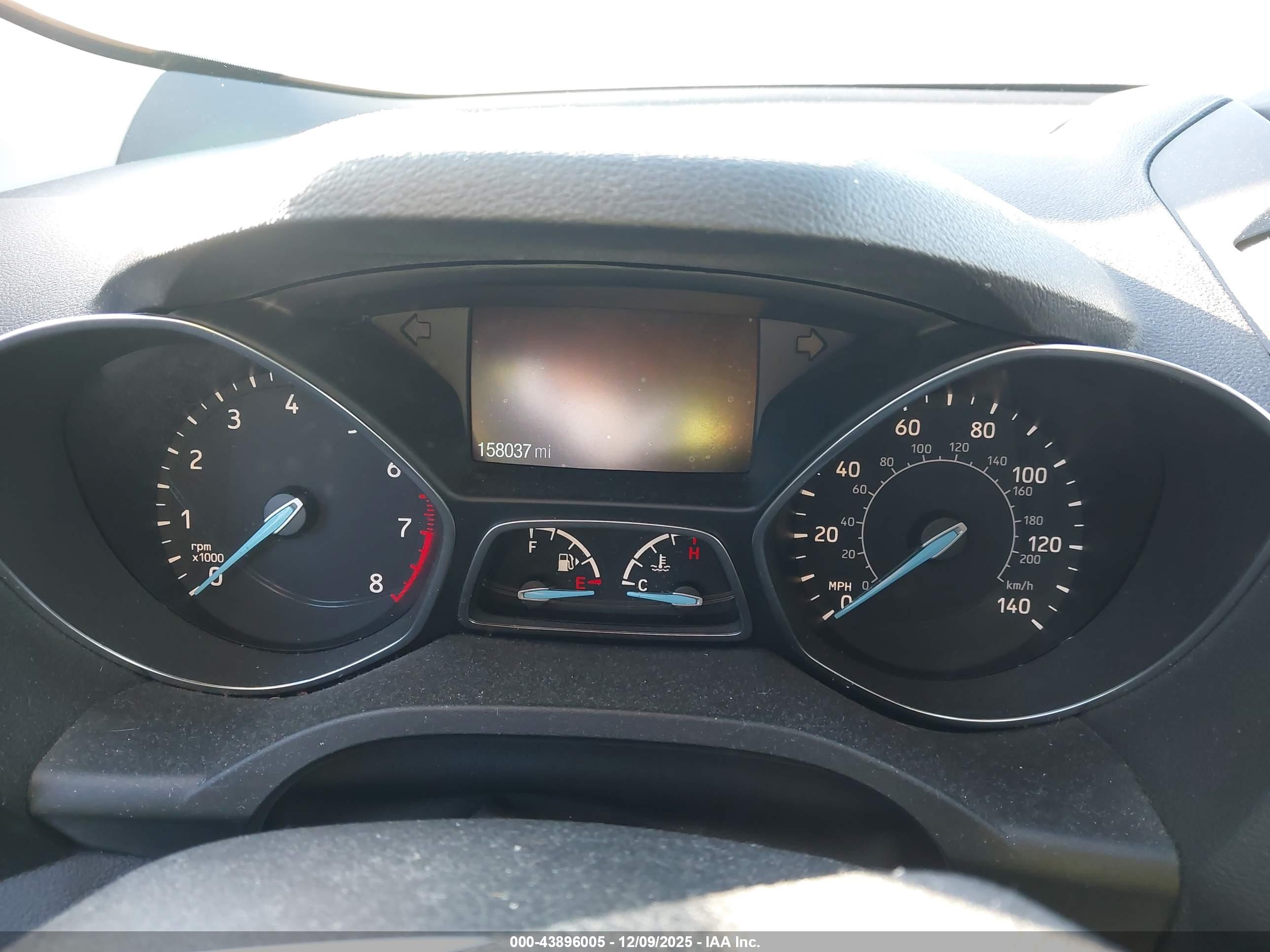 FORD ESCAPE image 7