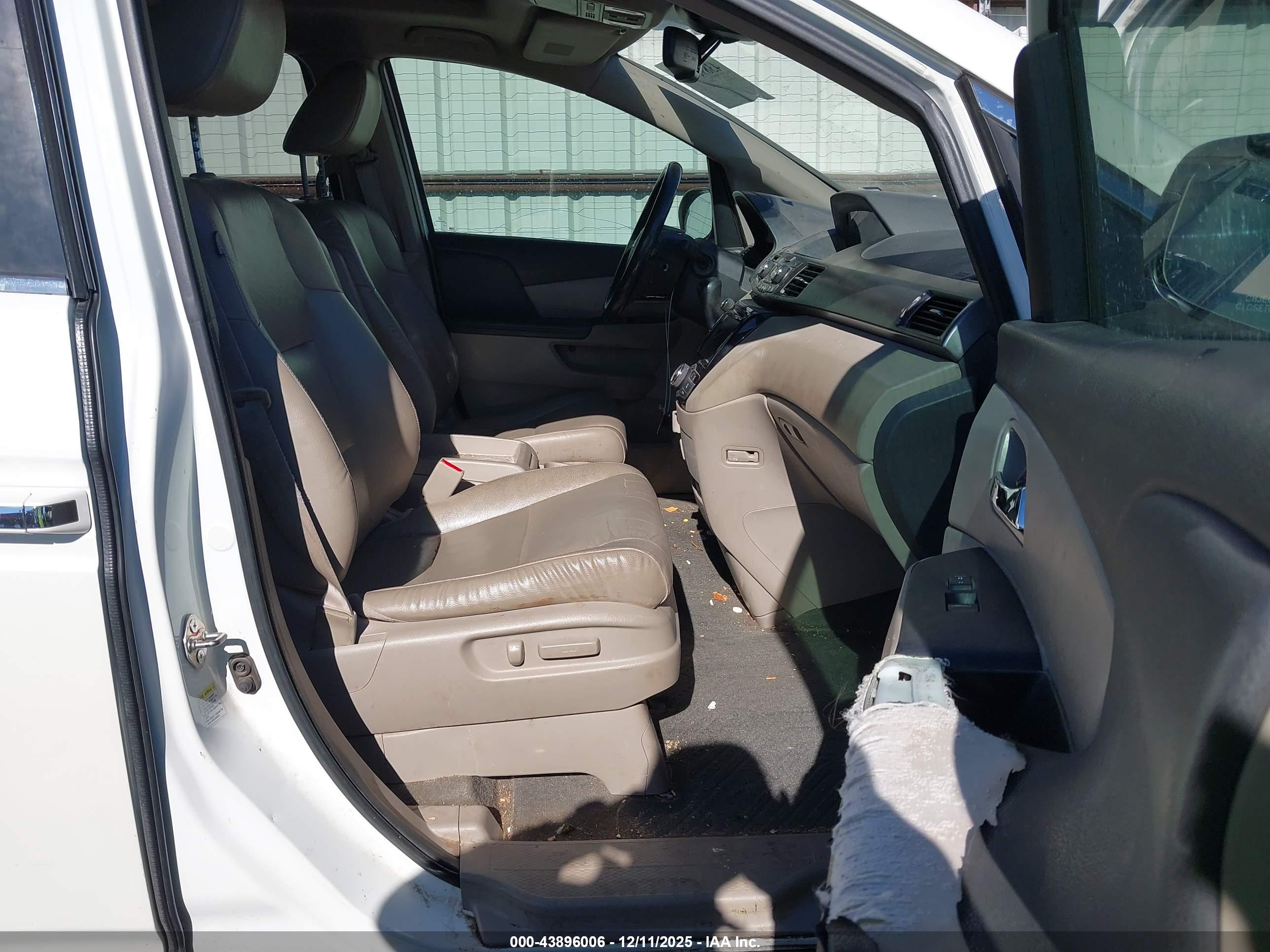 HONDA ODYSSEY image 5