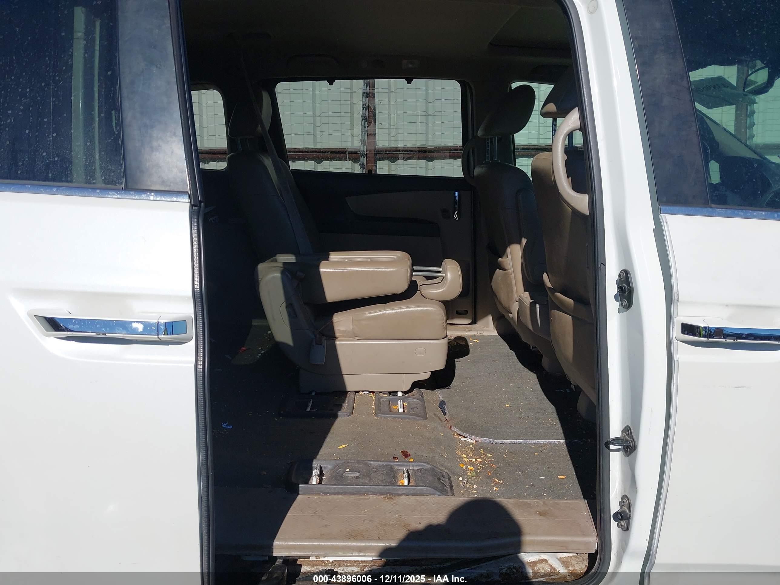 HONDA ODYSSEY image 8