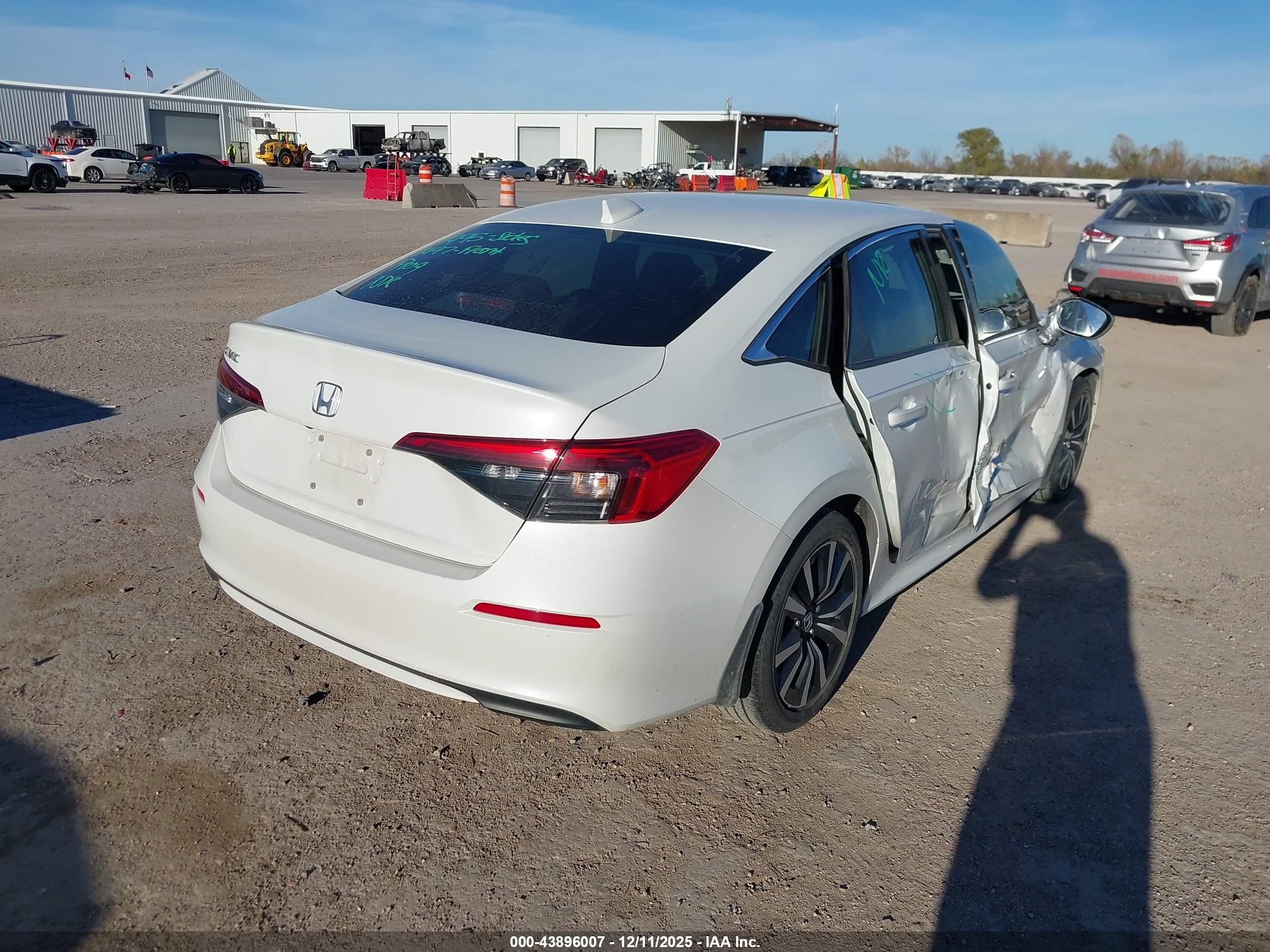 HONDA CIVIC image 4