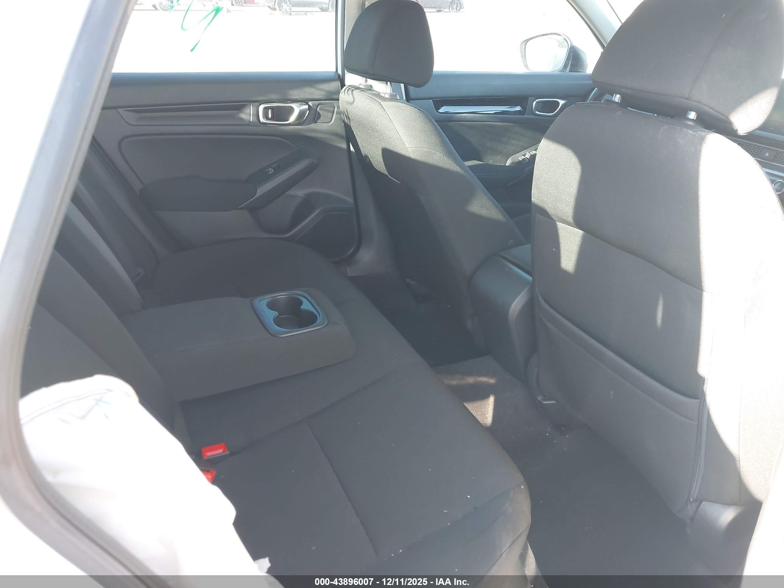 HONDA CIVIC image 8