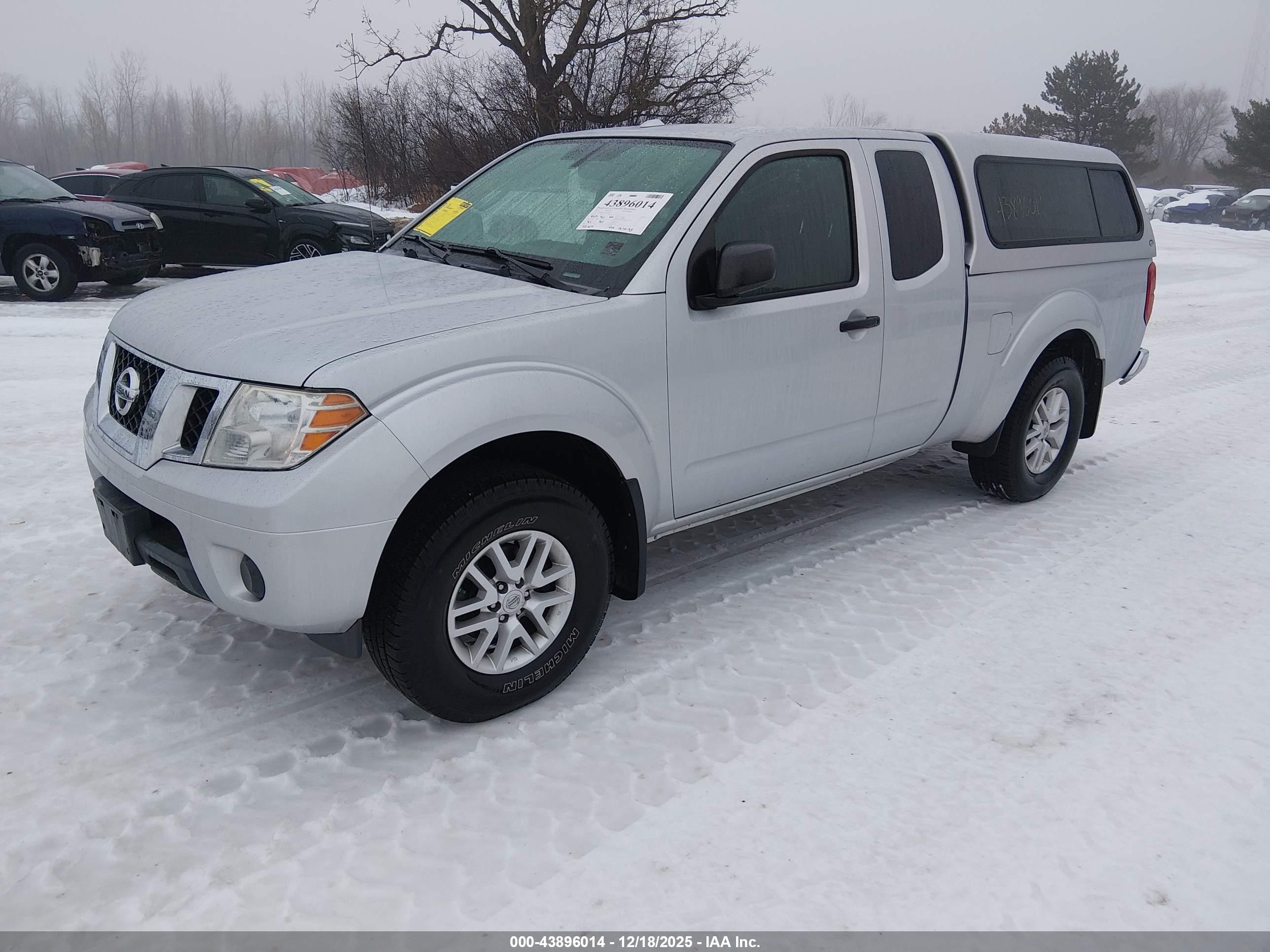 NISSAN FRONTIER image 2