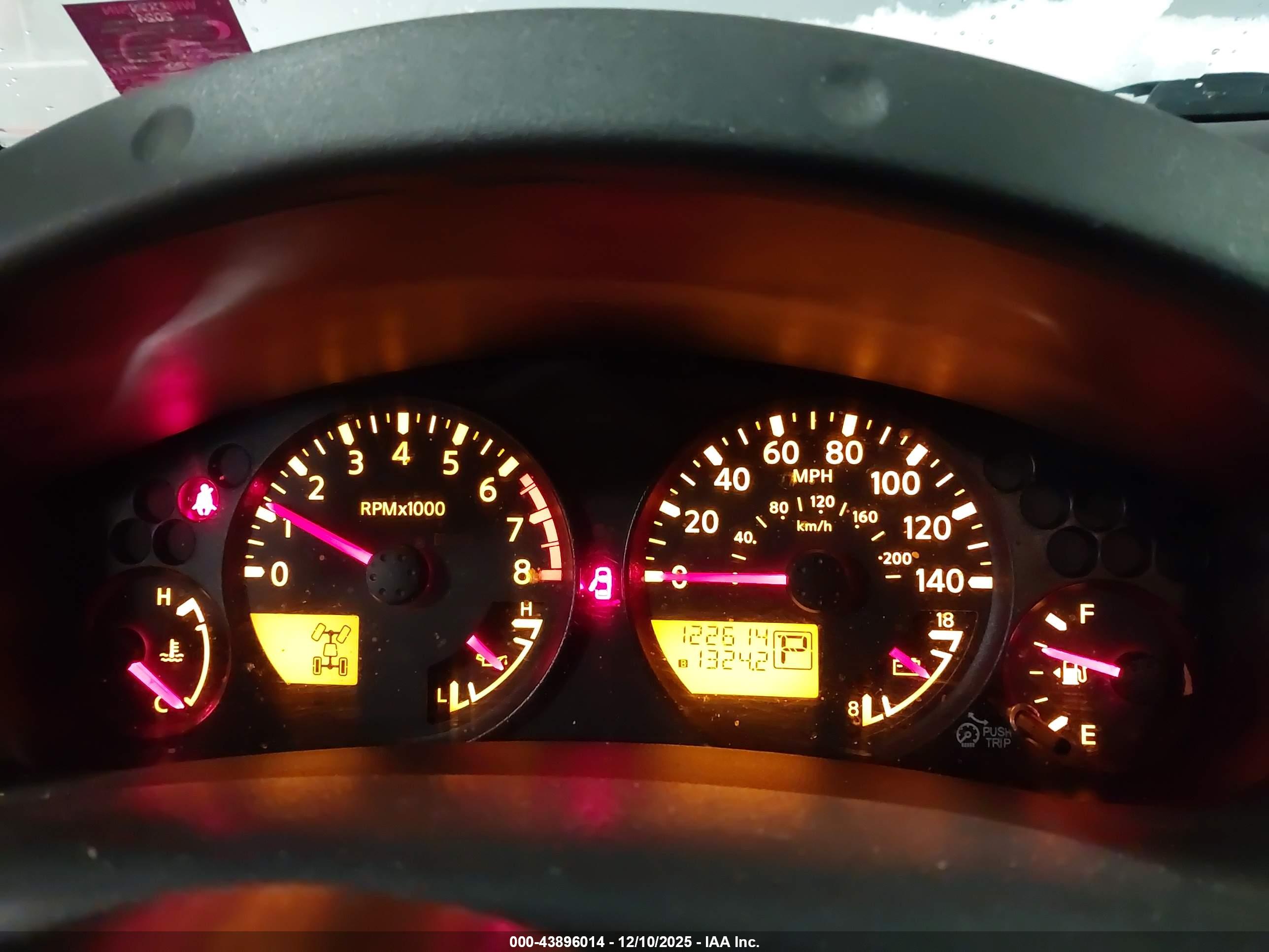 NISSAN FRONTIER image 7