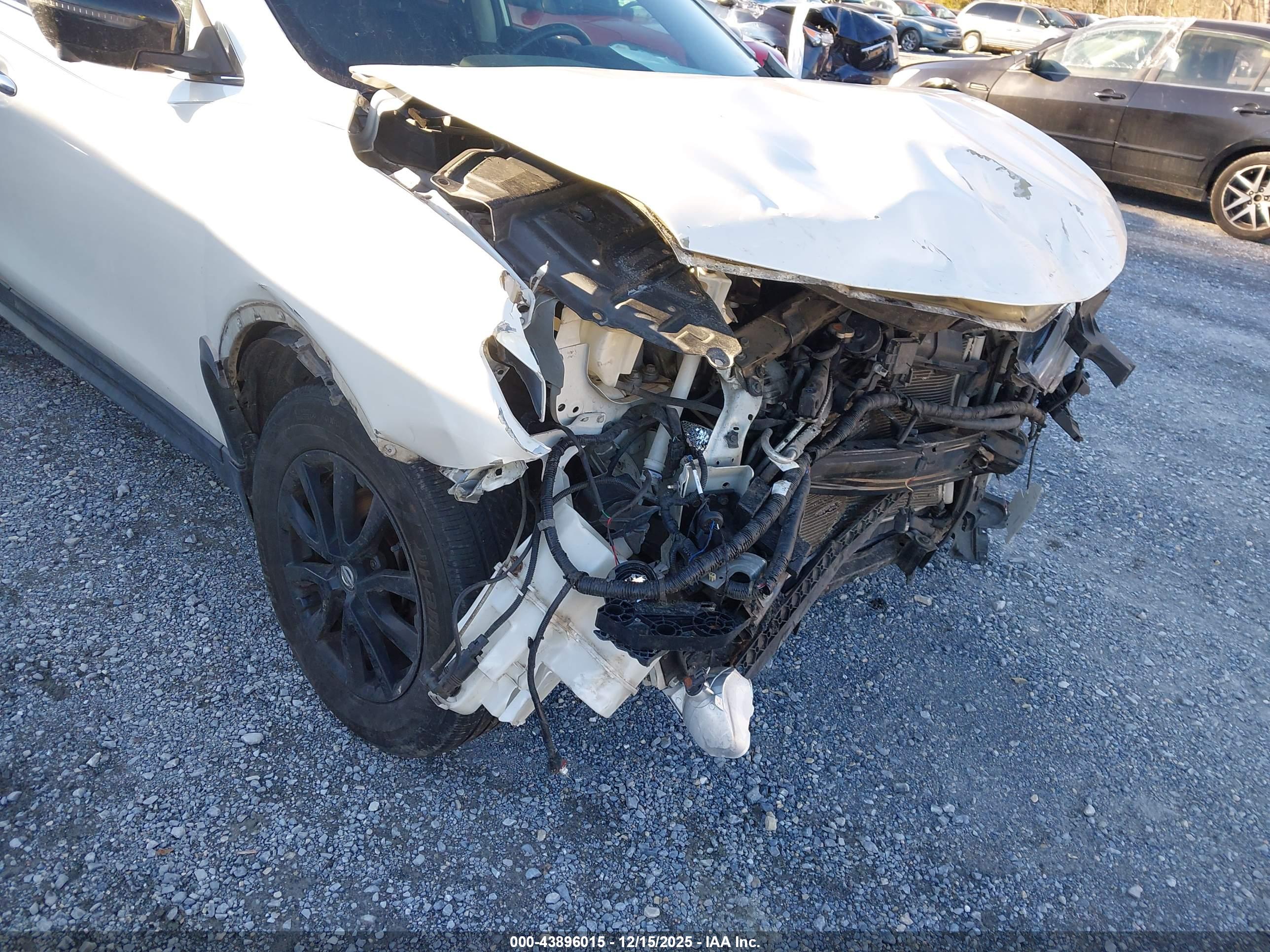 NISSAN ROGUE image 6