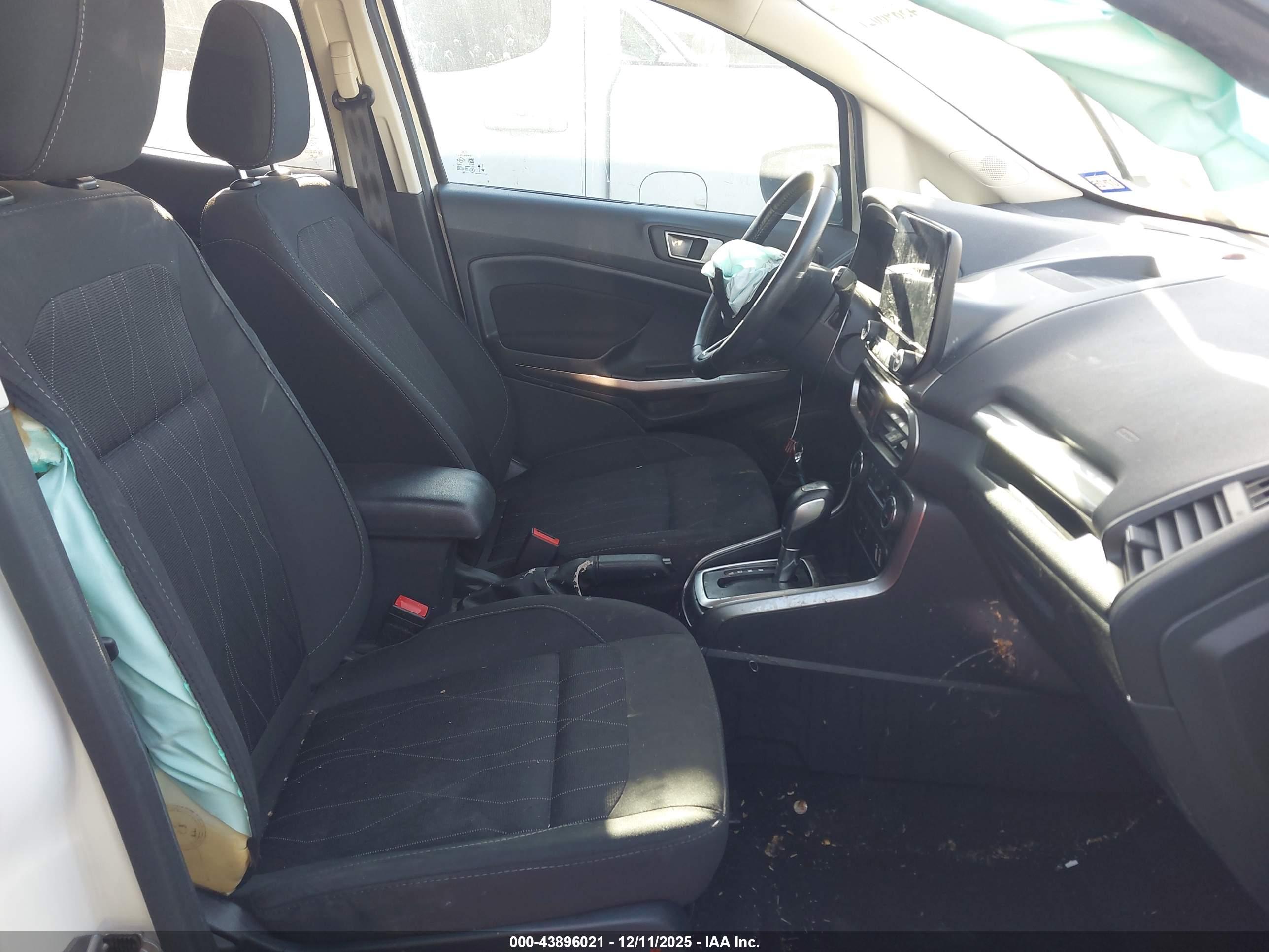 FORD ECOSPORT image 5