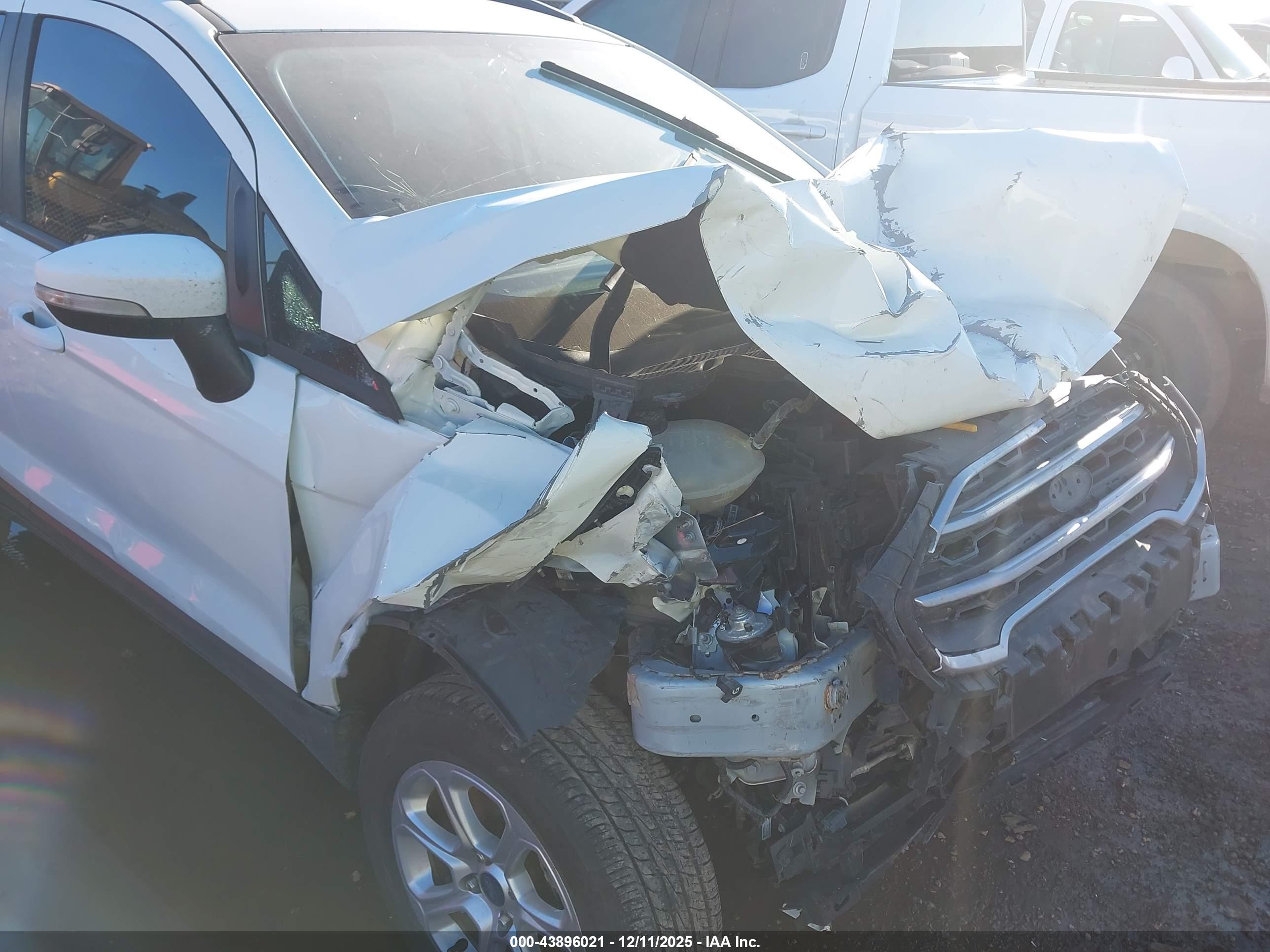 FORD ECOSPORT image 6