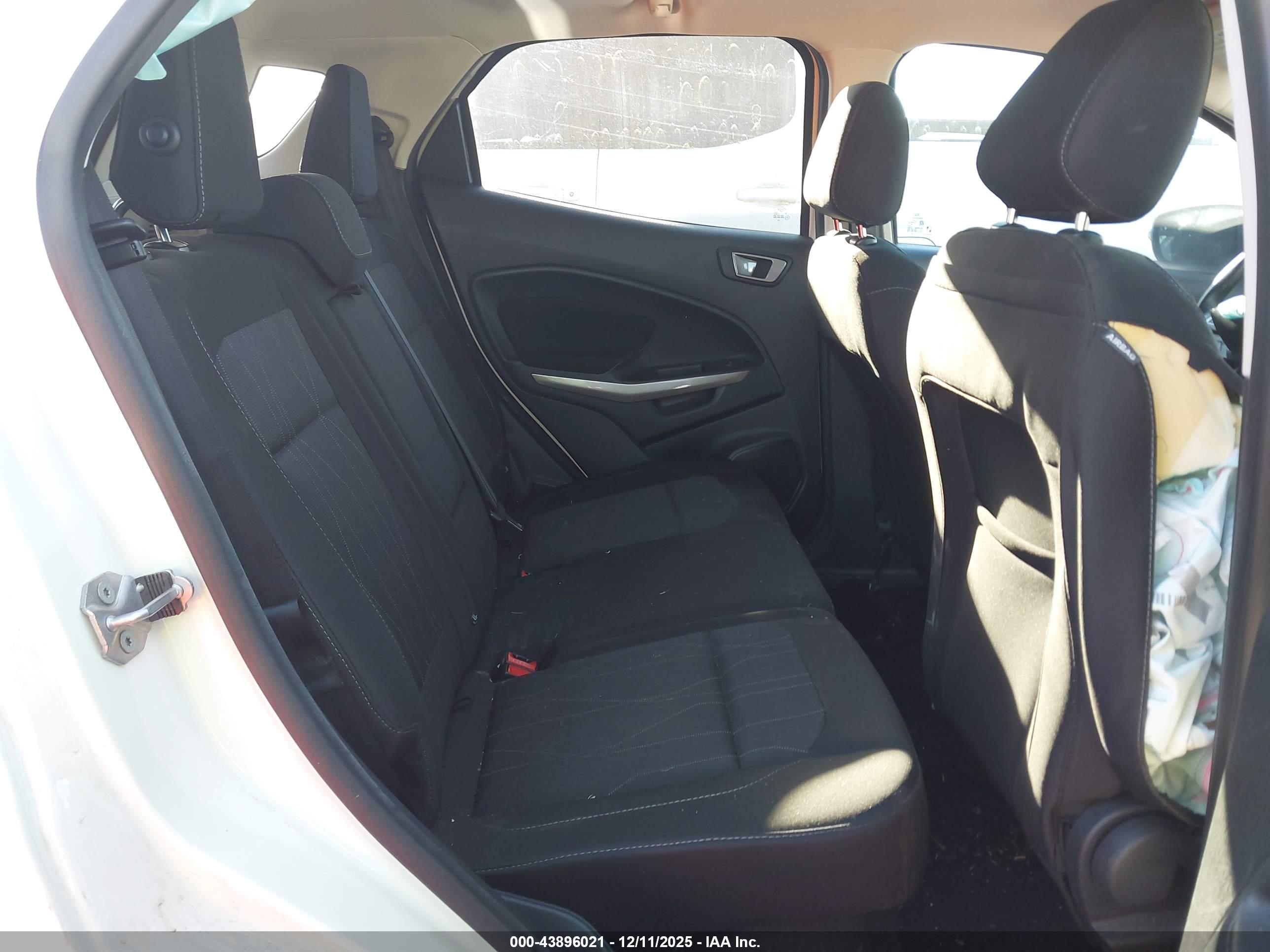 FORD ECOSPORT image 8