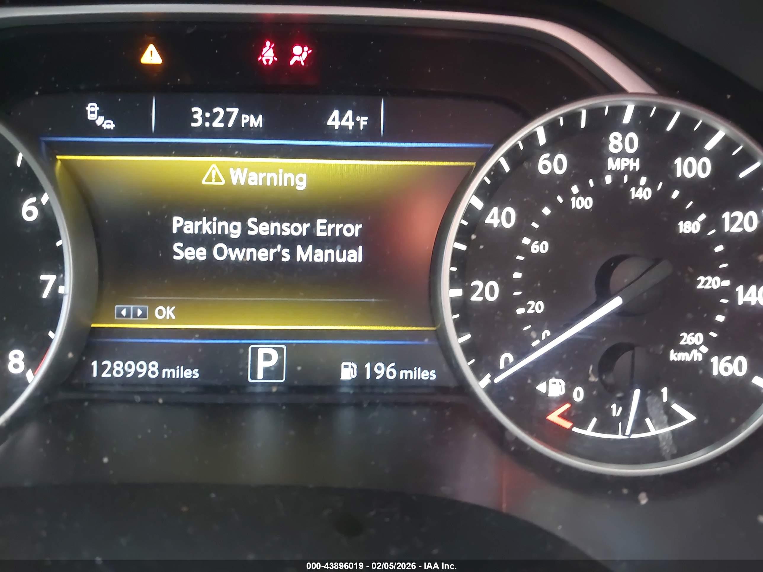 NISSAN MAXIMA image 7