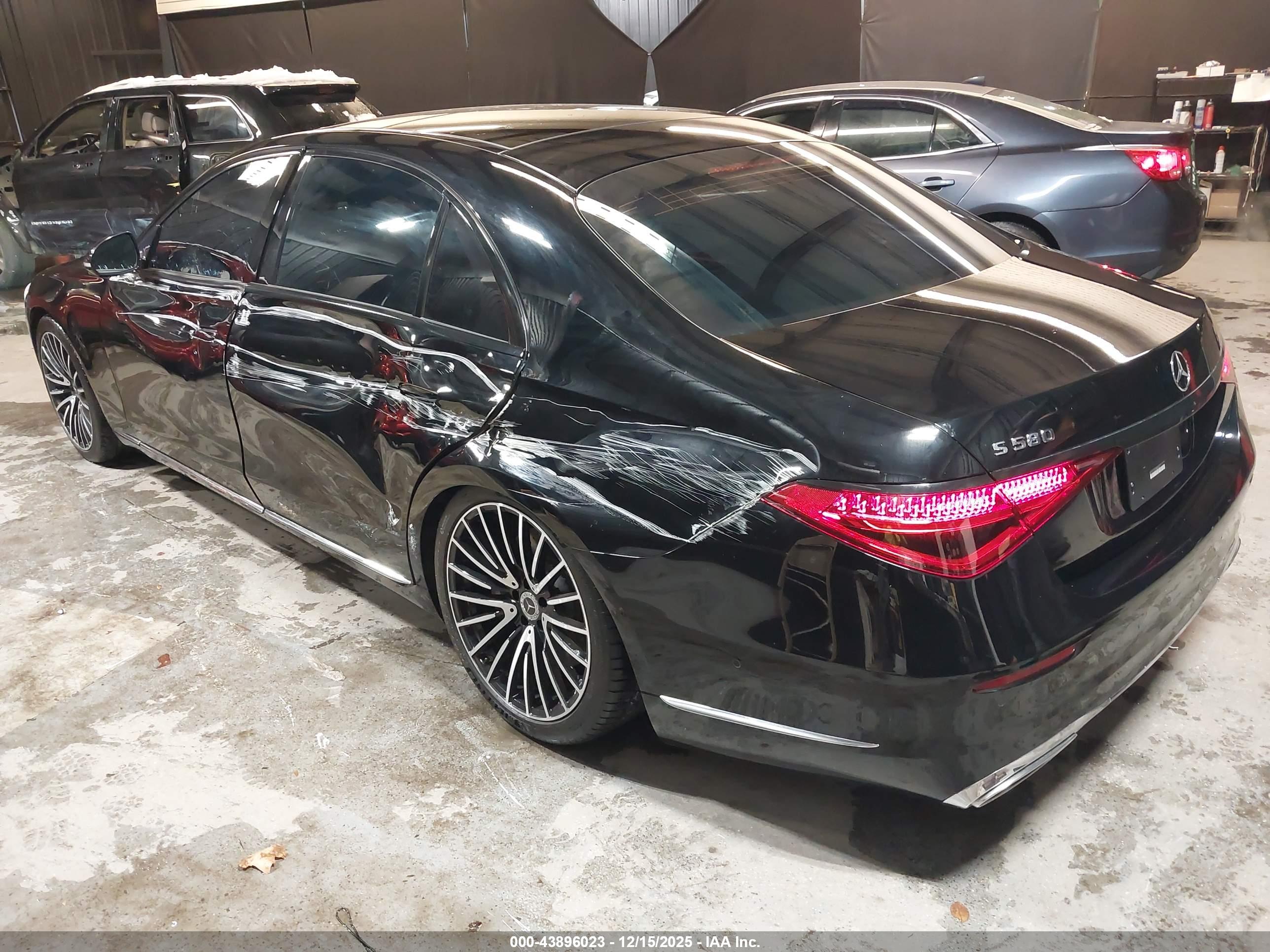 MERCEDES-BENZ S image 3