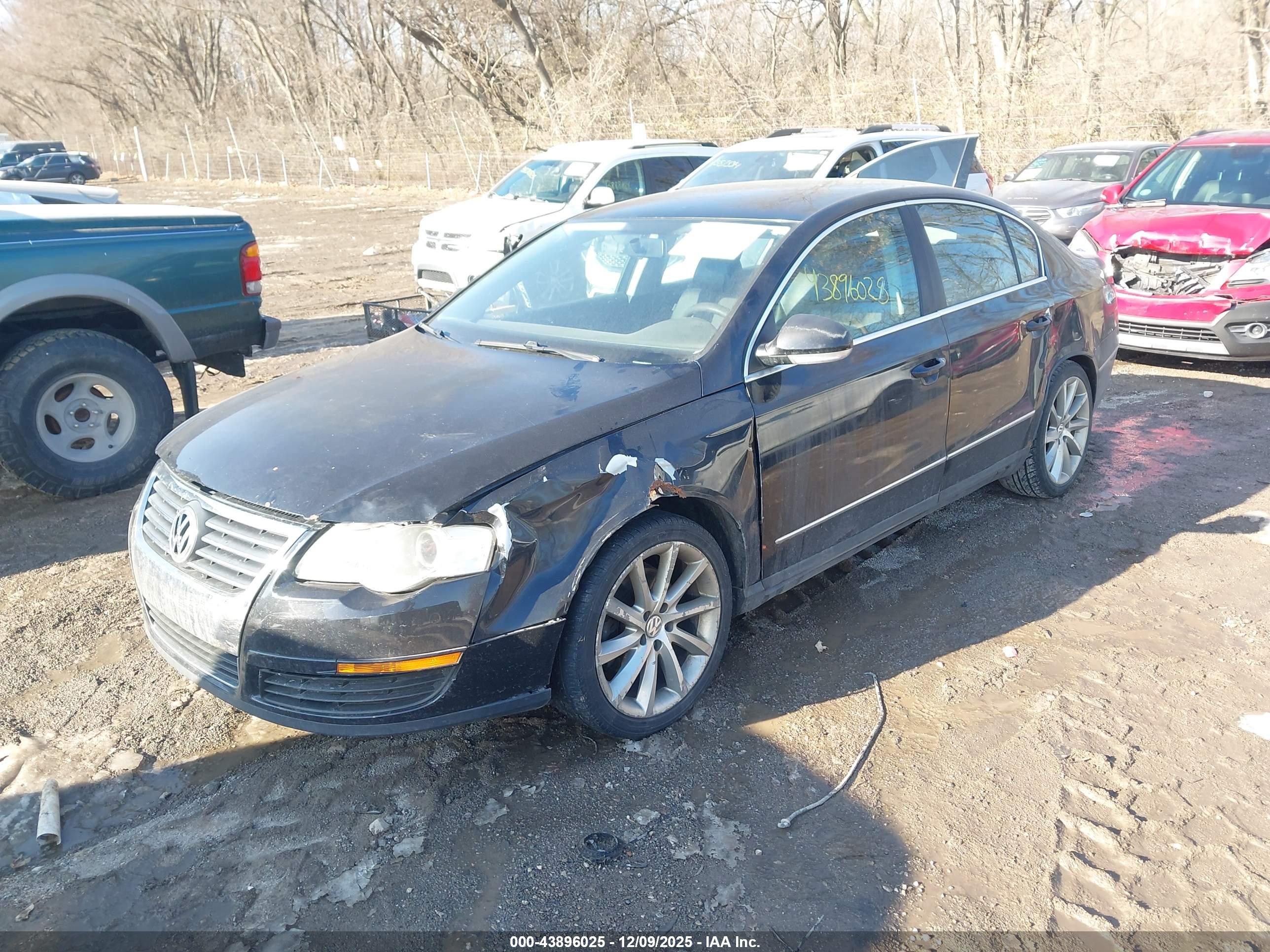 VOLKSWAGEN PASSAT image 2