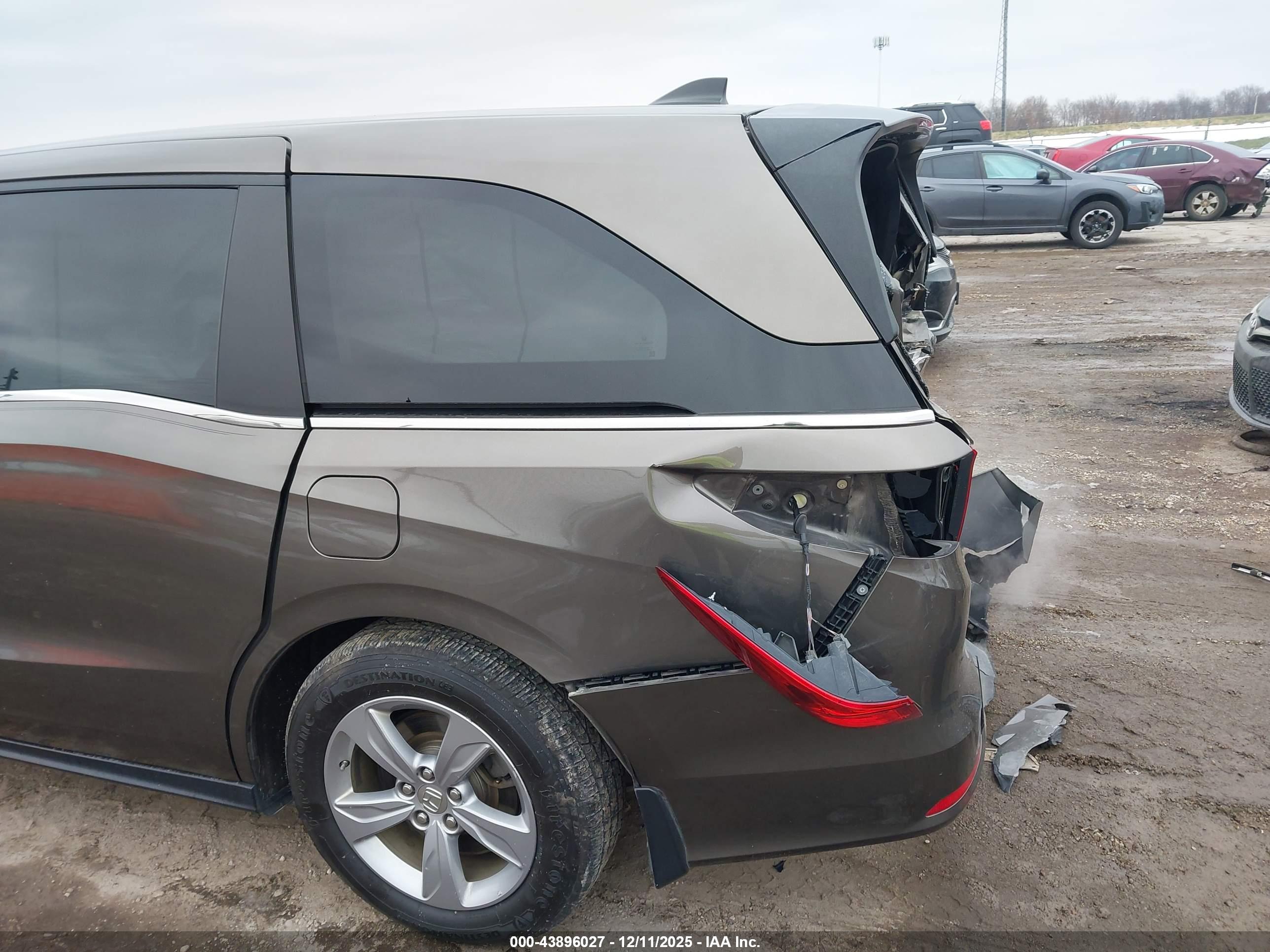 HONDA ODYSSEY image 6