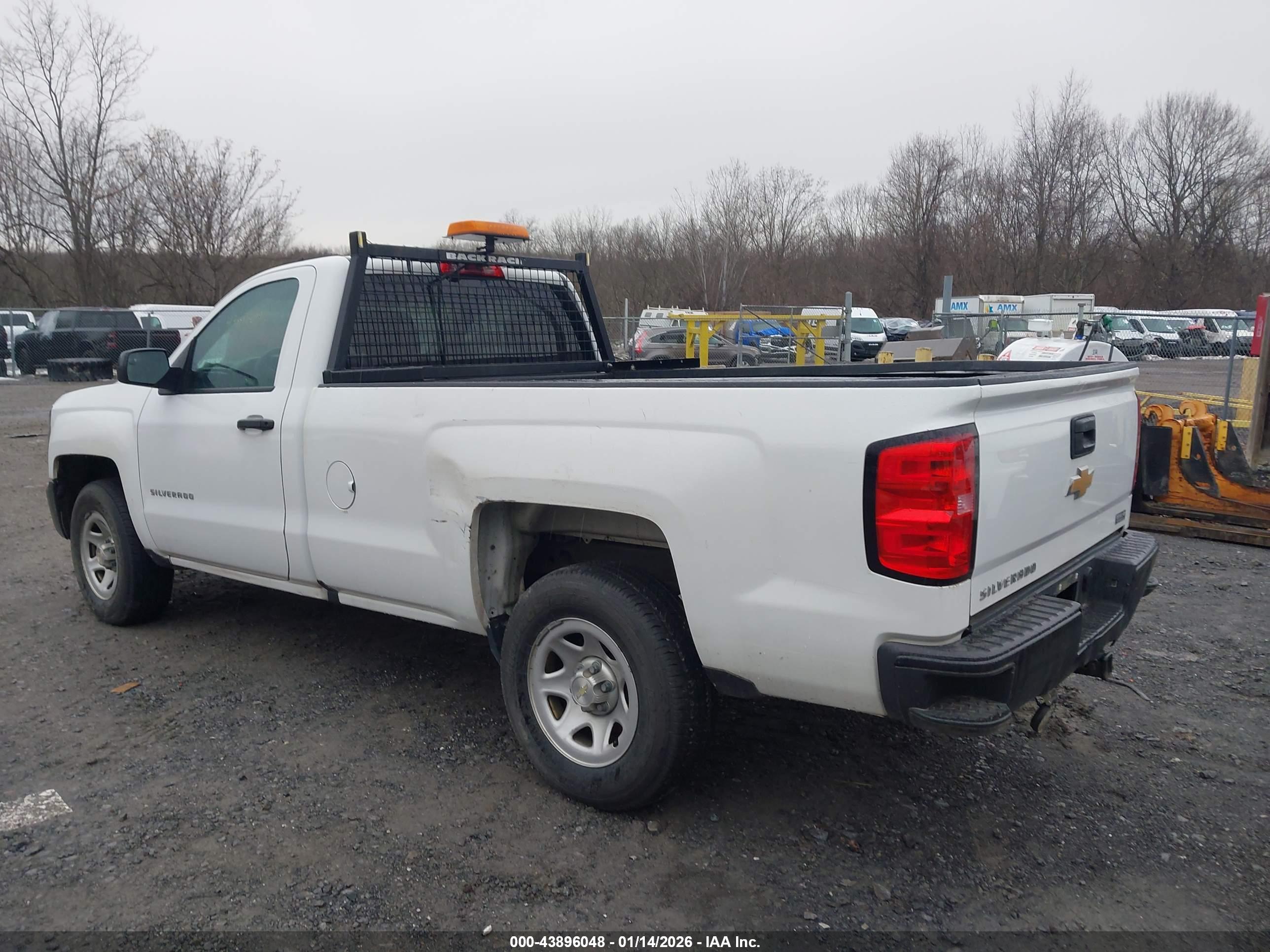 CHEVROLET SILVERADO image 3