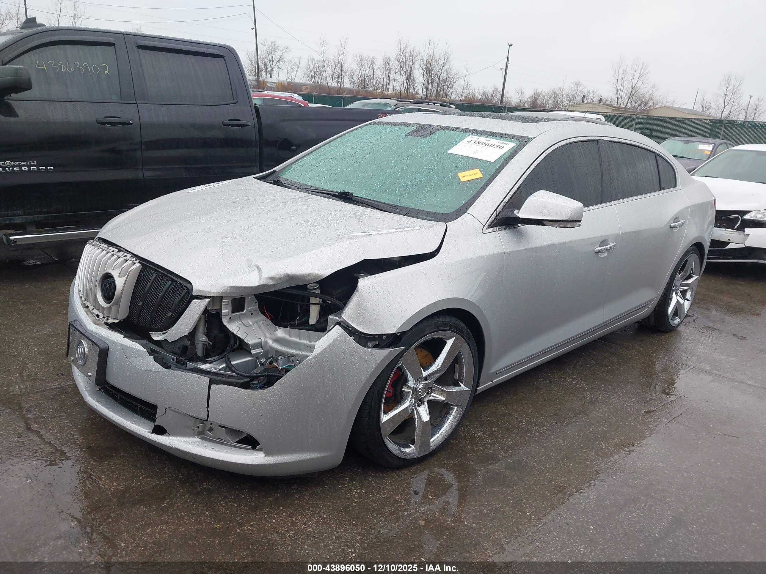 BUICK LACROSSE image 2