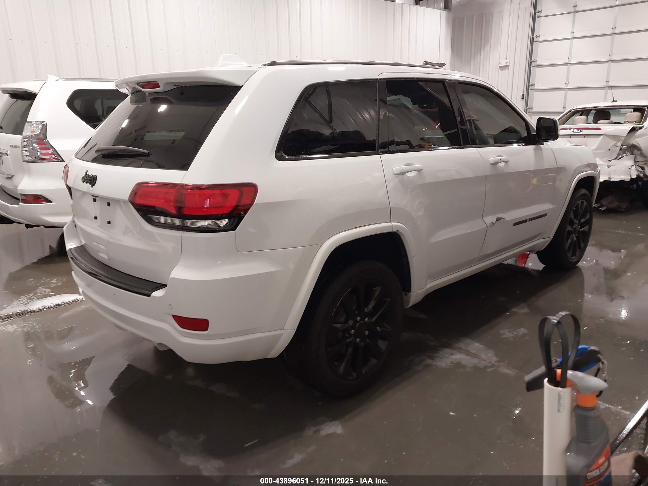 JEEP GRAND image 4
