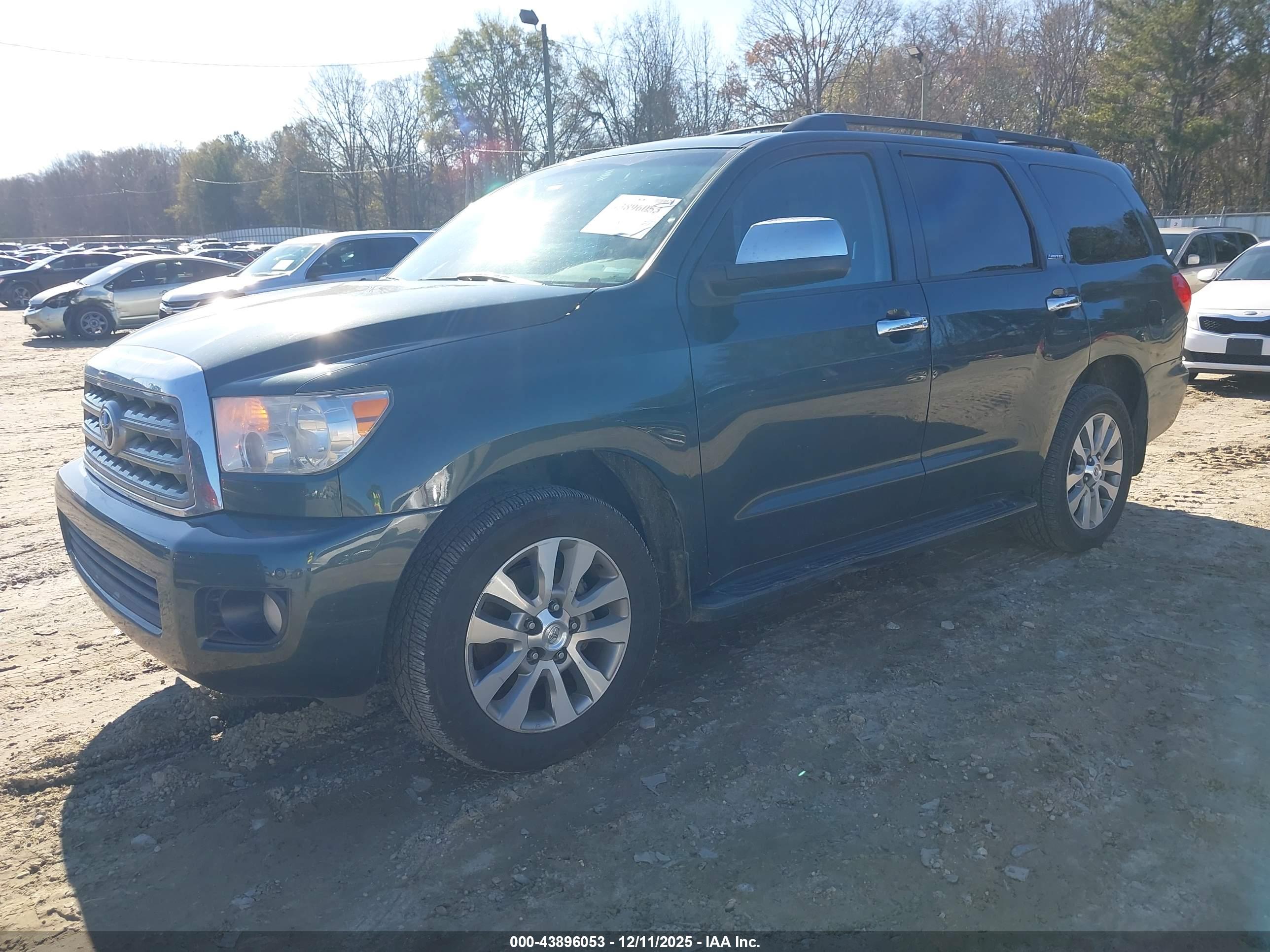 TOYOTA SEQUOIA image 2