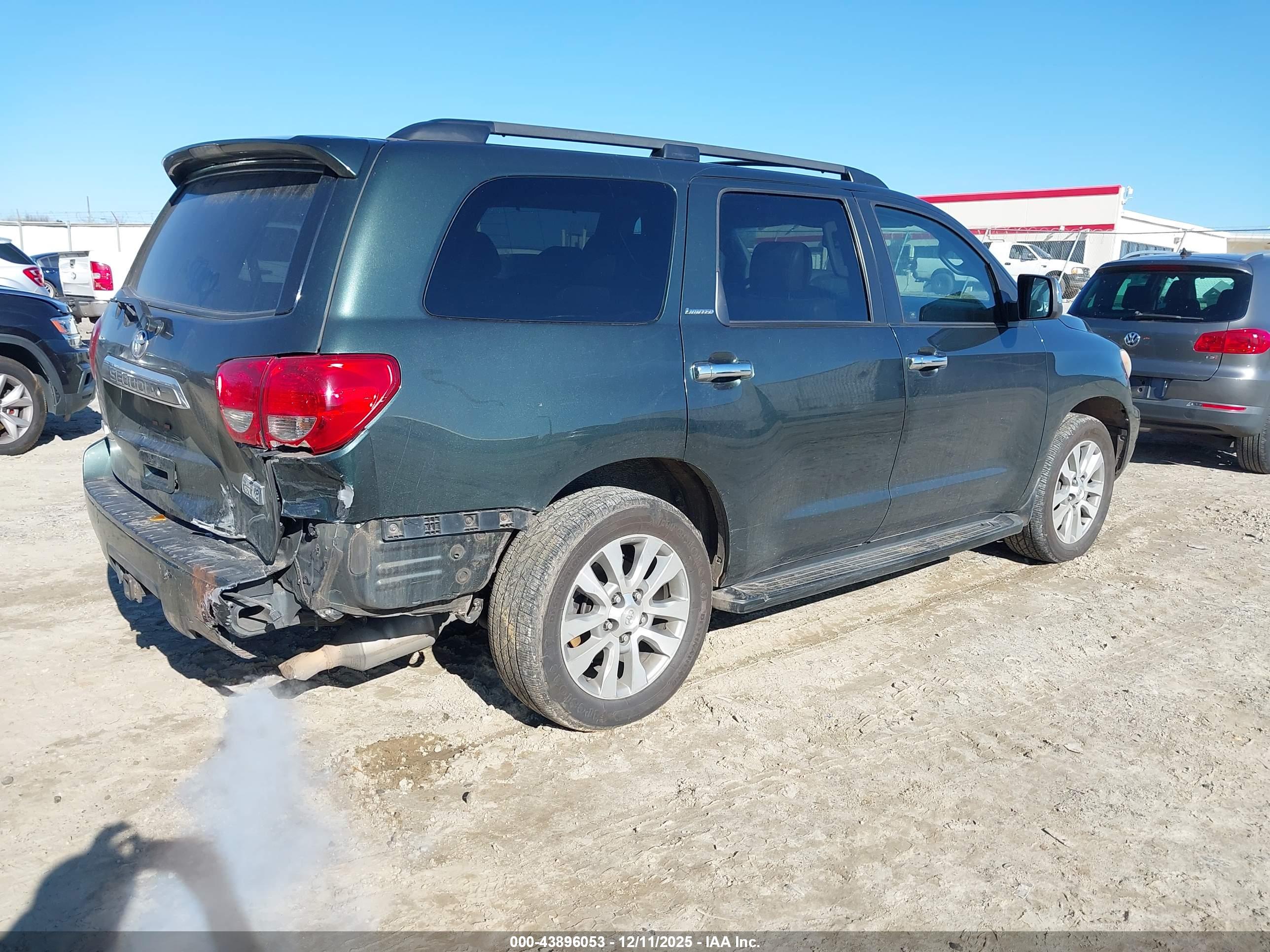 TOYOTA SEQUOIA image 4