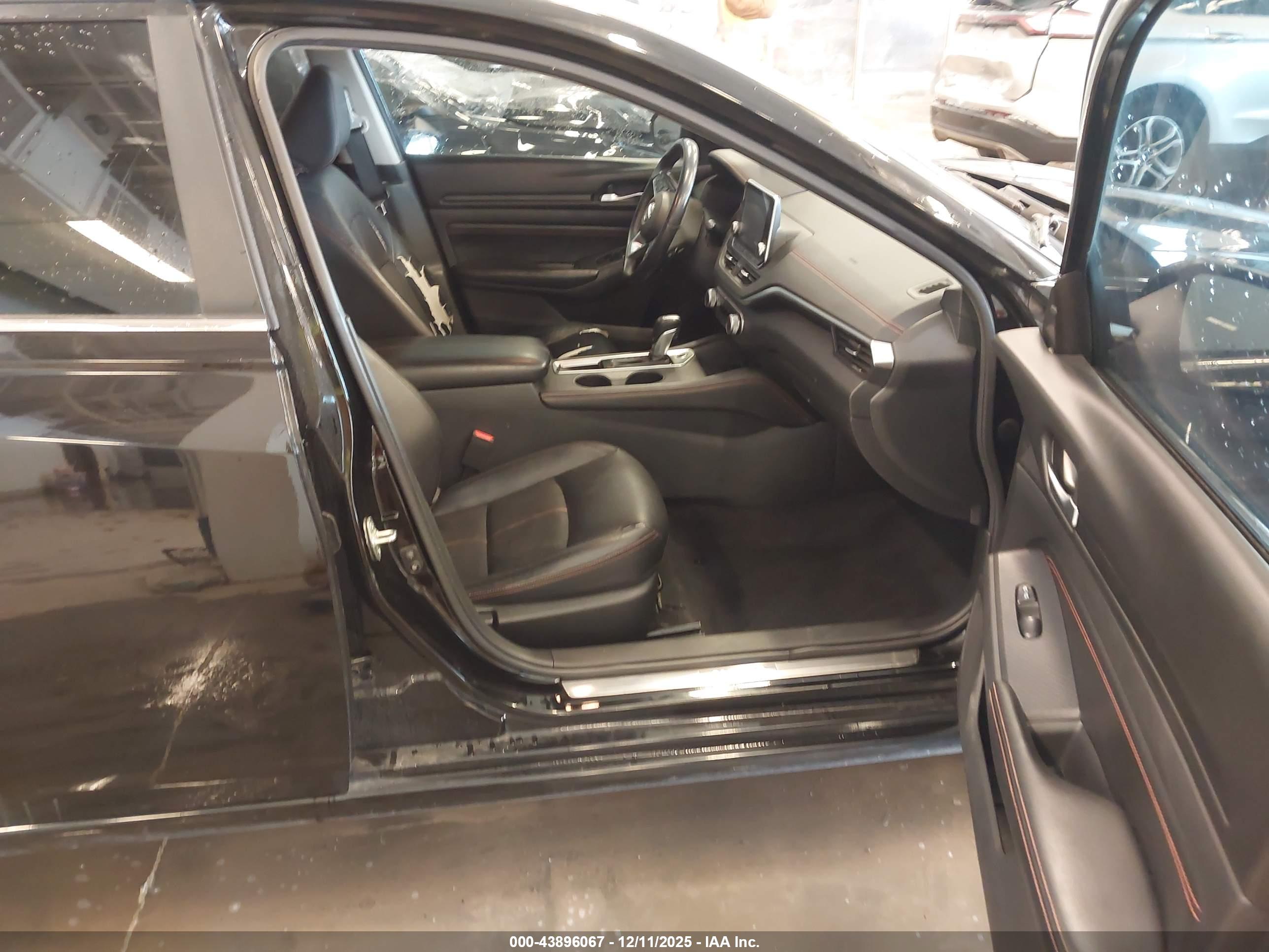 NISSAN ALTIMA image 5