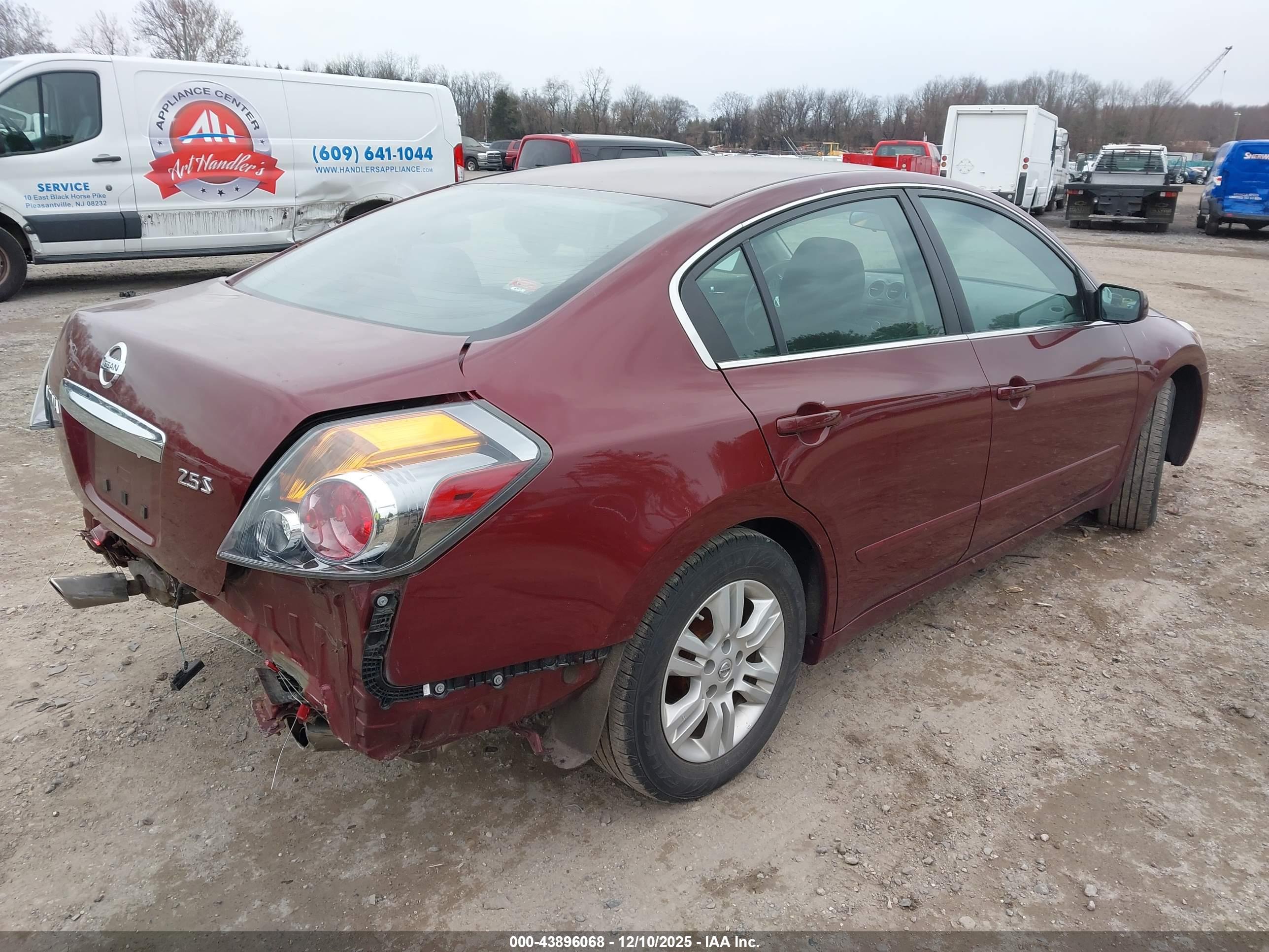 NISSAN ALTIMA image 4