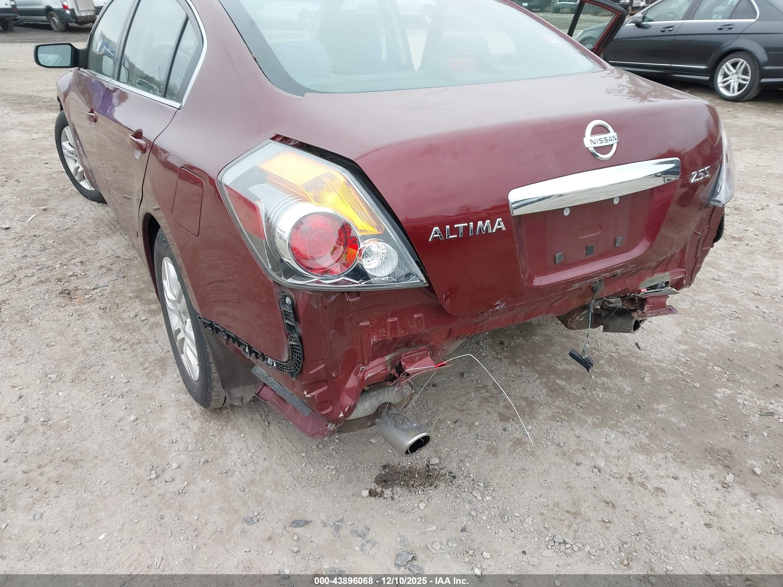 NISSAN ALTIMA image 6